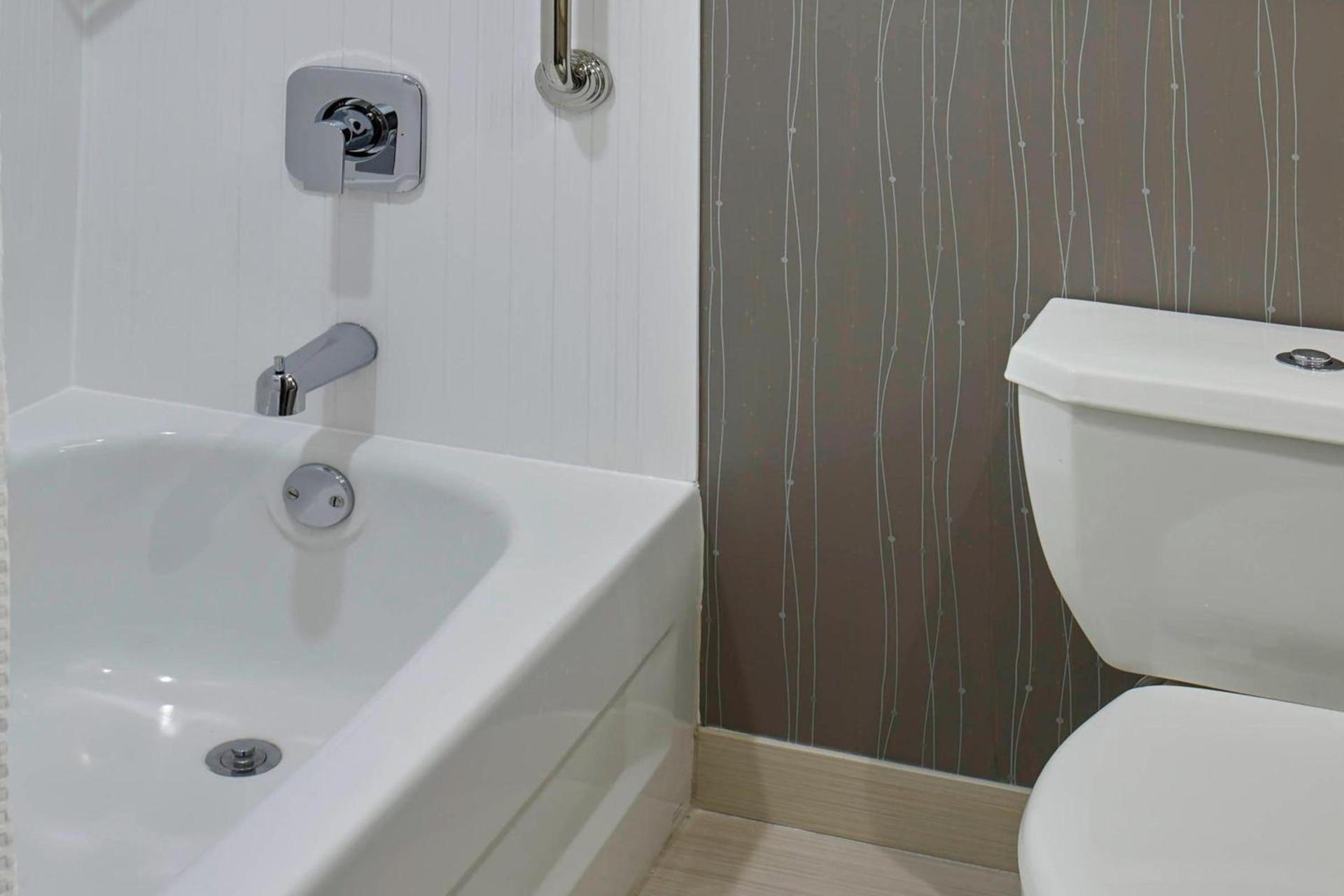 Courtyard by Marriott Albany Thruway photo 11