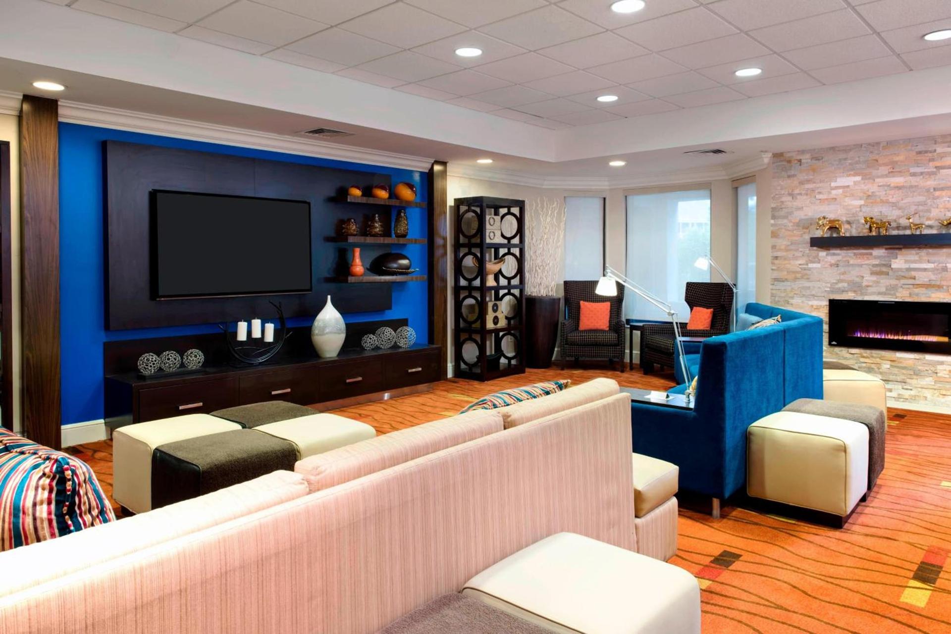Courtyard by Marriott Myrtle Beach Barefoot Landing photo 4