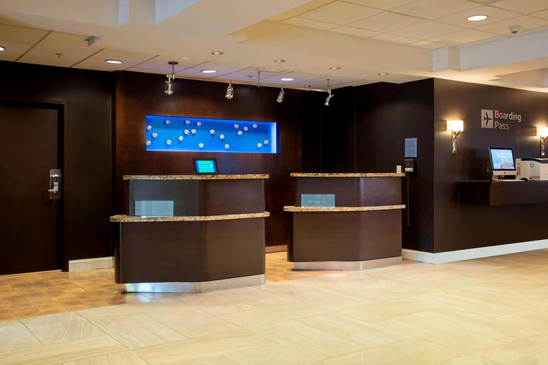 Courtyard by Marriott Myrtle Beach Barefoot Landing photo 3