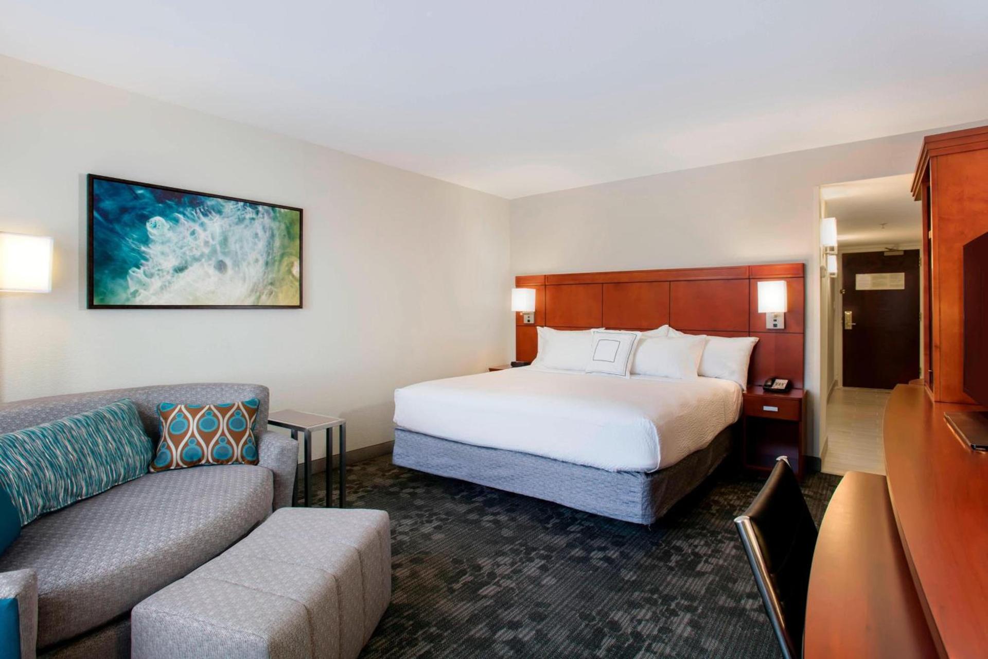 Courtyard by Marriott Myrtle Beach Barefoot Landing photo 11
