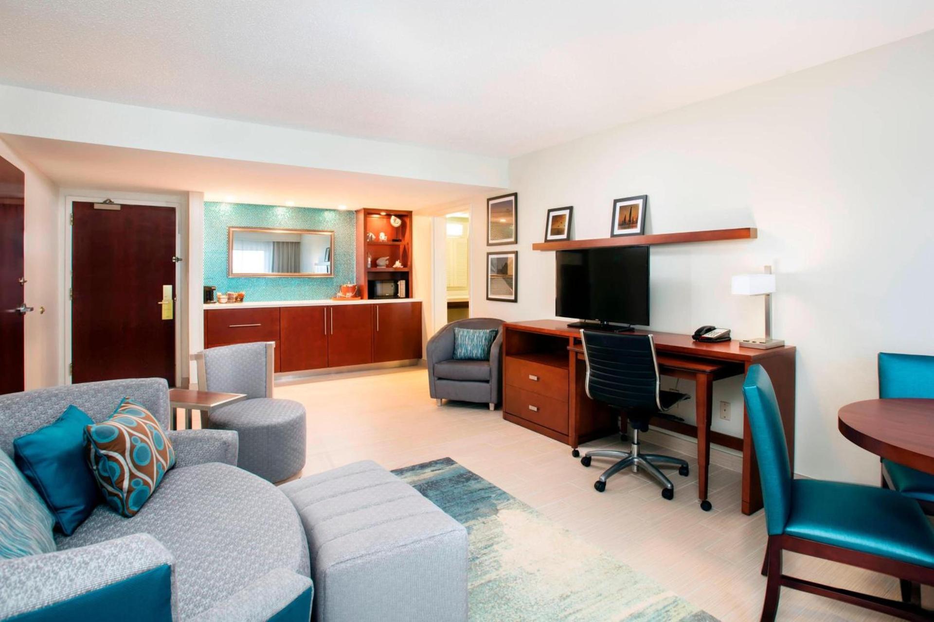 Courtyard by Marriott Myrtle Beach Barefoot Landing photo 13