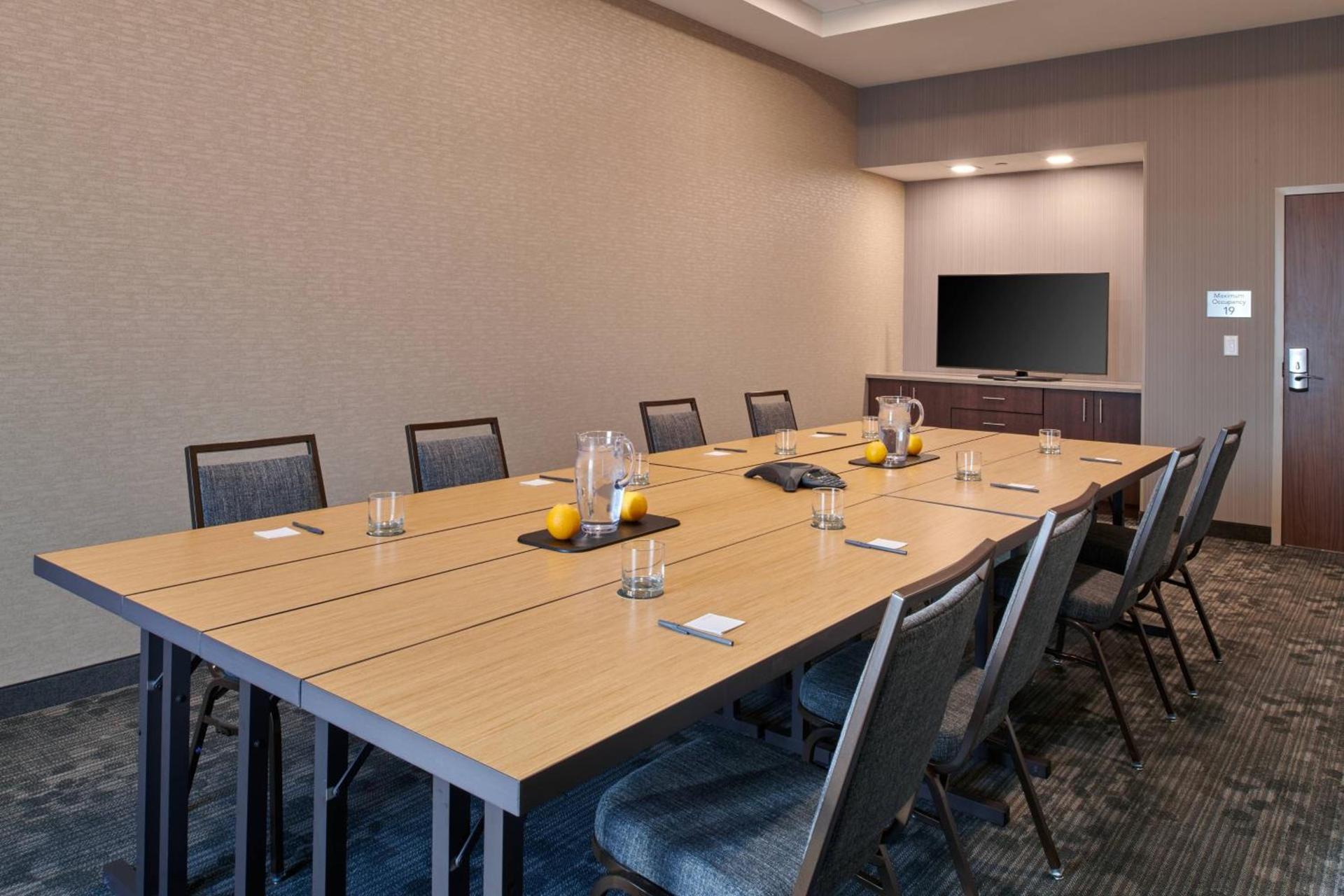 Courtyard by Marriott Petoskey at Victories Square photo 44