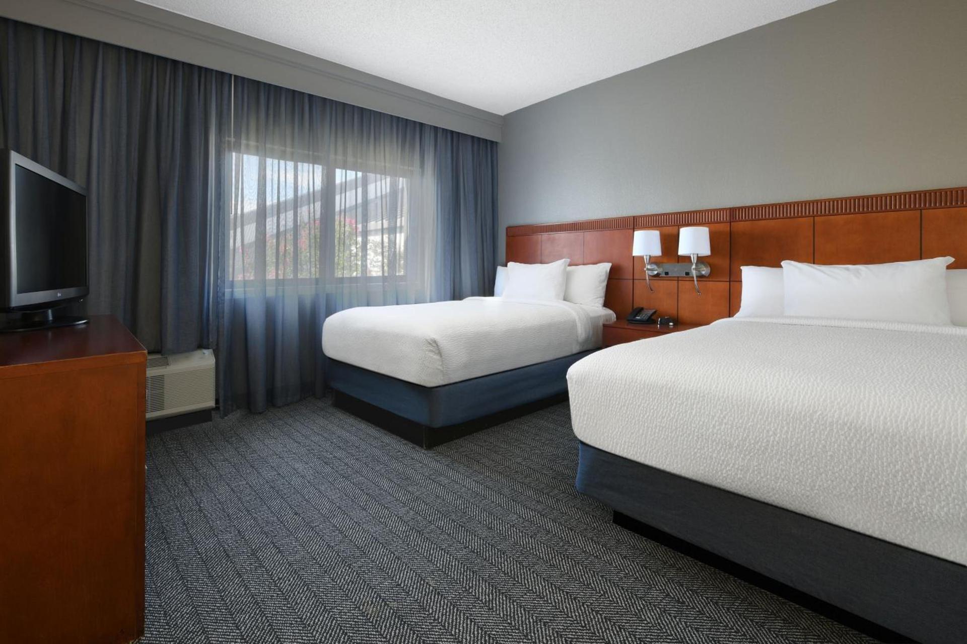 Courtyard Dallas Las Colinas photo 14