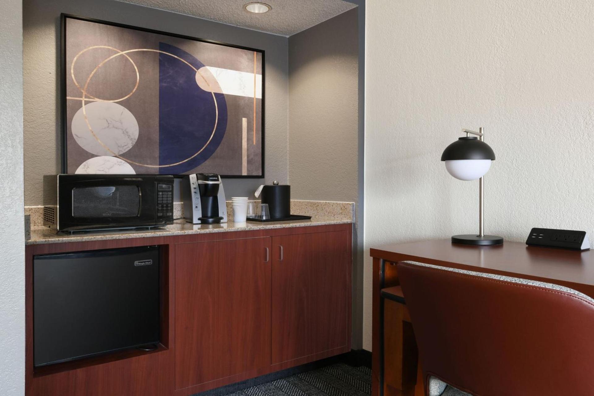 Courtyard Dallas Las Colinas photo 16