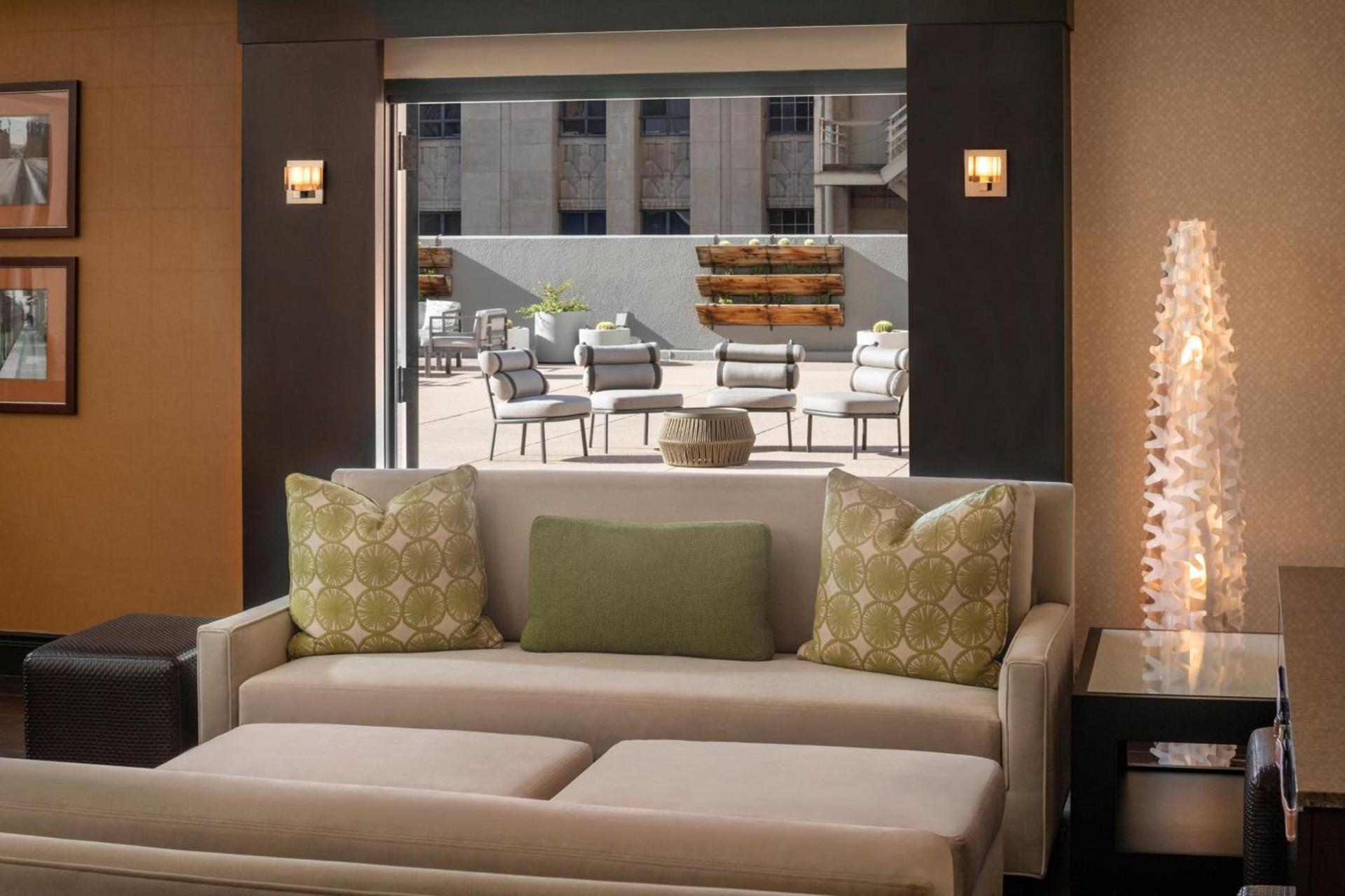 Renaissance Phoenix Downtown Hotel photo 58