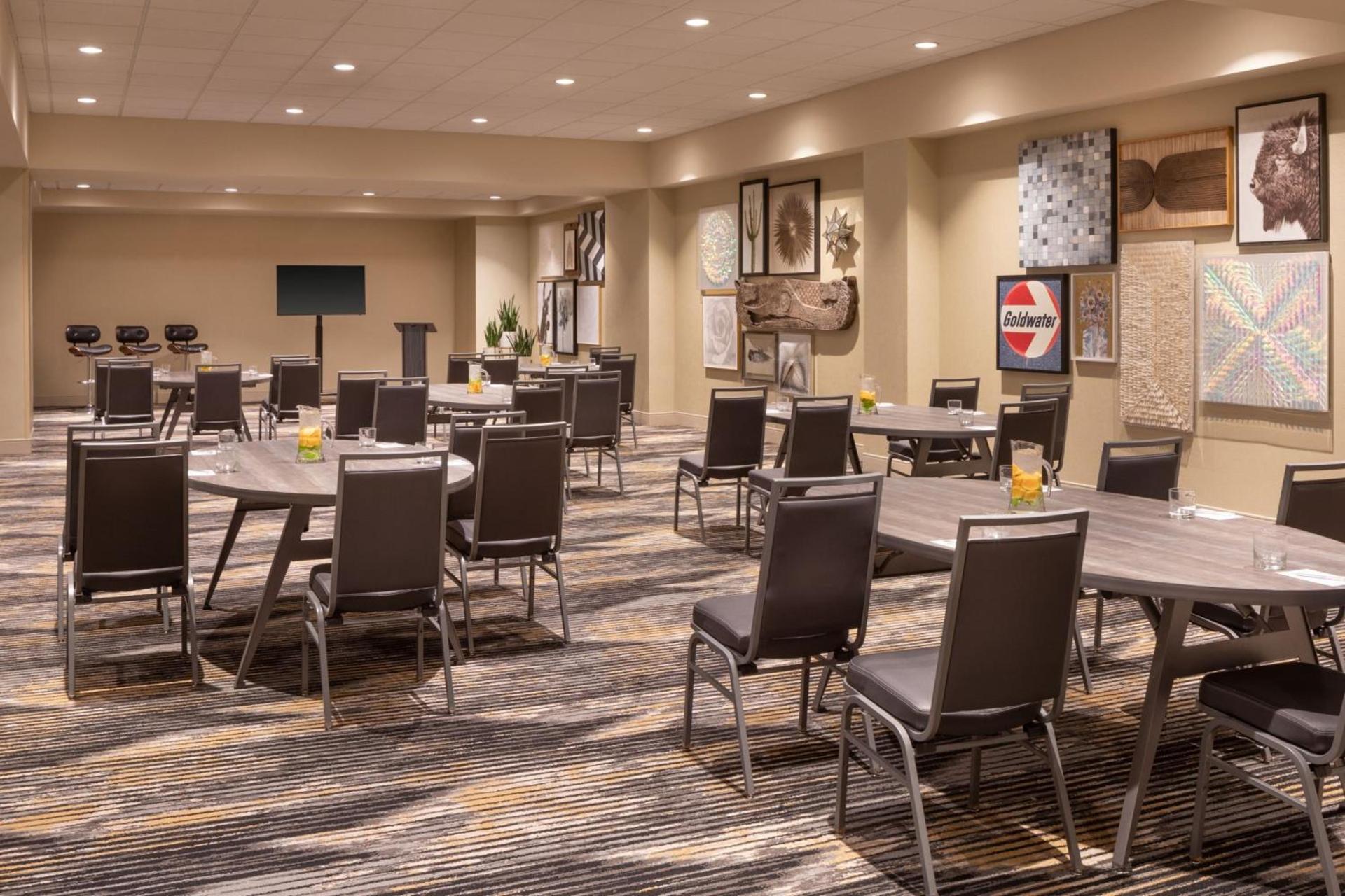 Renaissance Phoenix Downtown Hotel photo 52