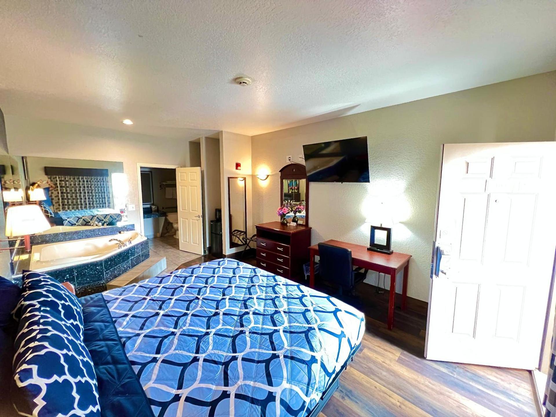 Magnolia Inn and Suites photo 9