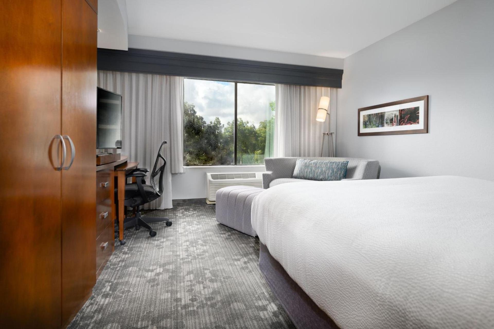 Courtyard by Marriott New Braunfels River Village photo 13