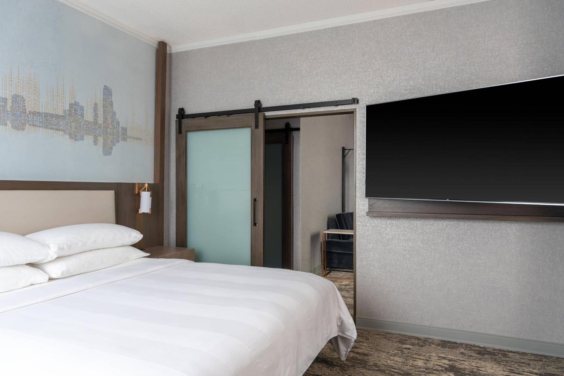 Courtyard by Marriott Chicago at Medical District-UIC photo 53