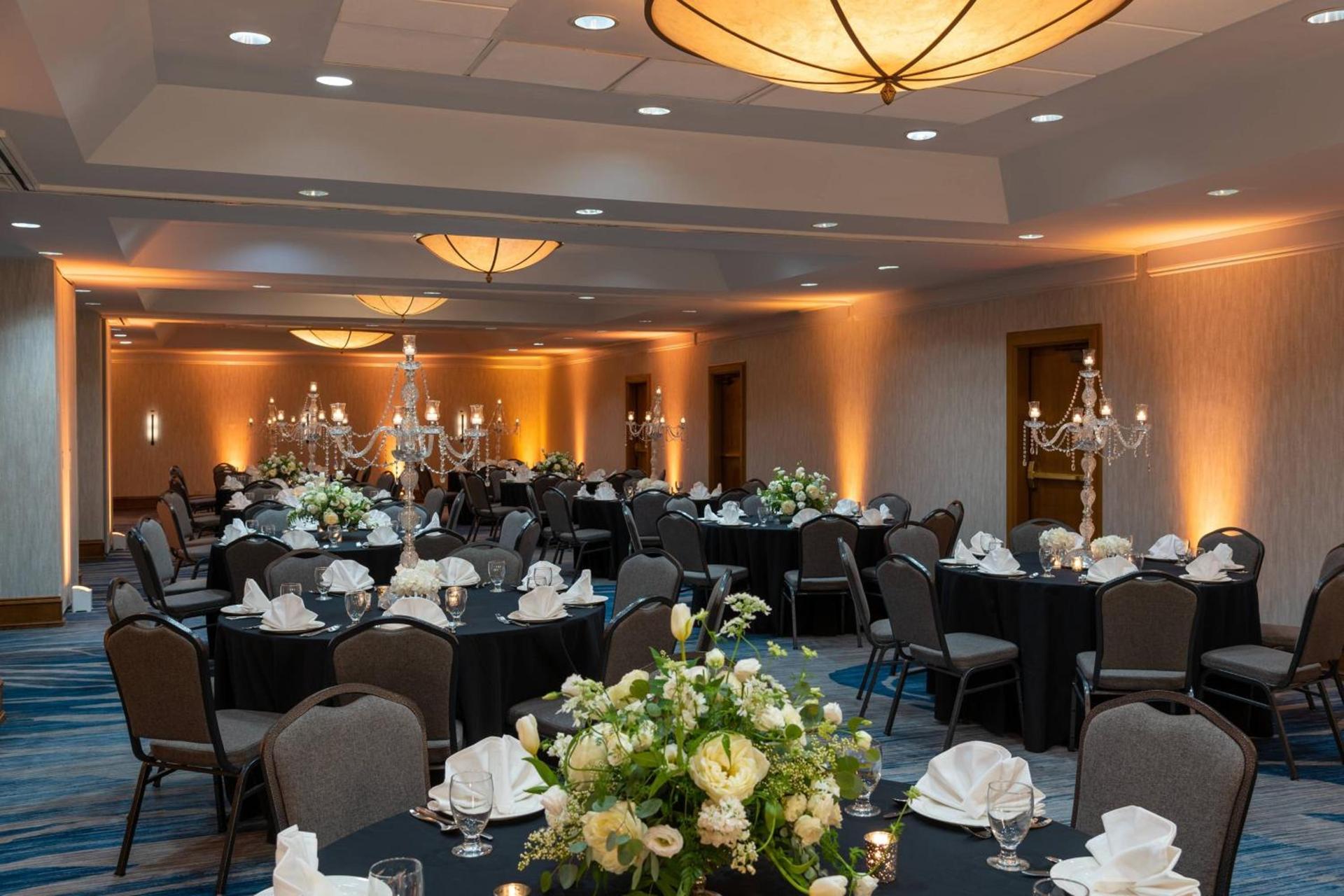 Courtyard by Marriott Chicago at Medical District-UIC photo 73