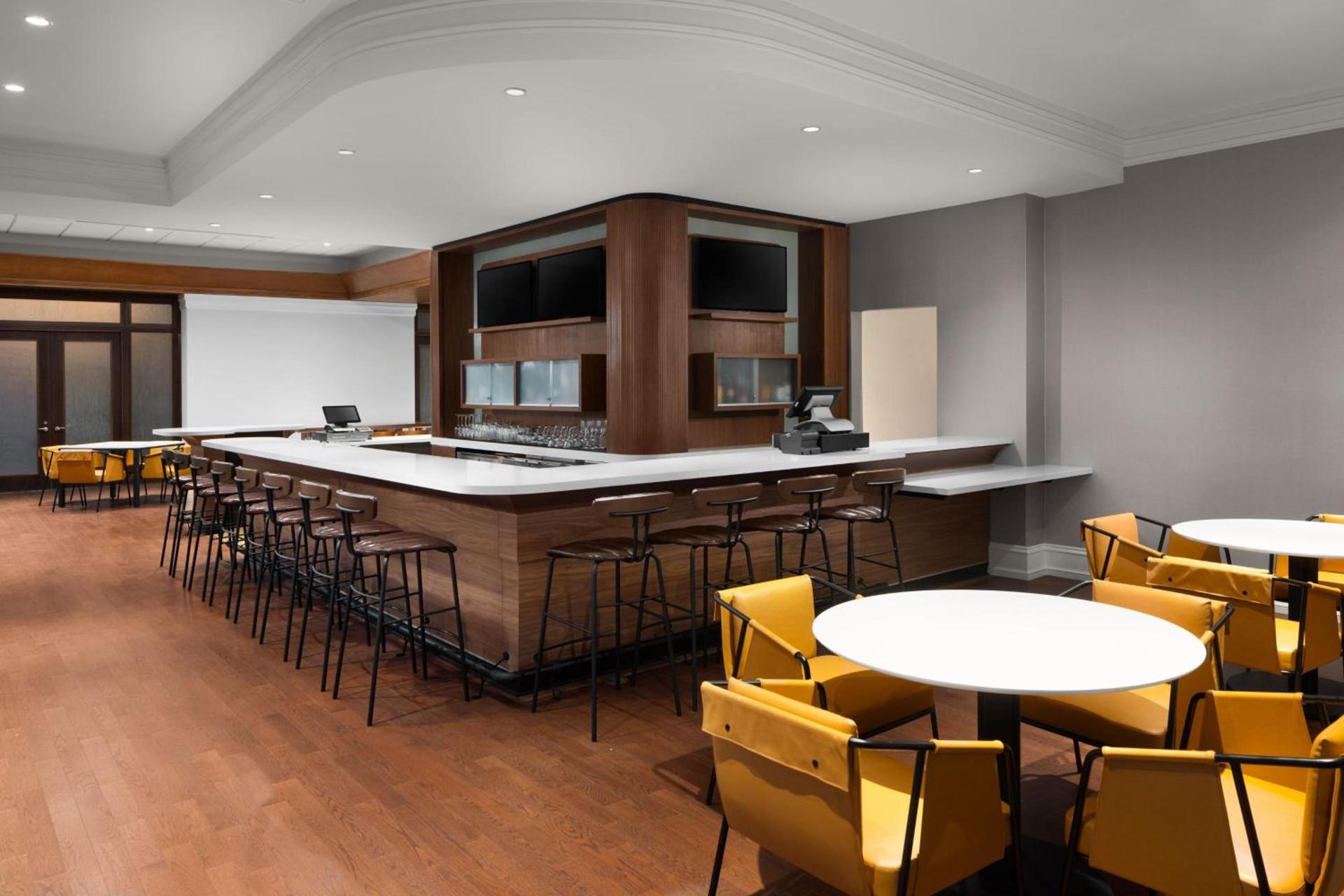 Courtyard by Marriott Chicago at Medical District-UIC photo 68