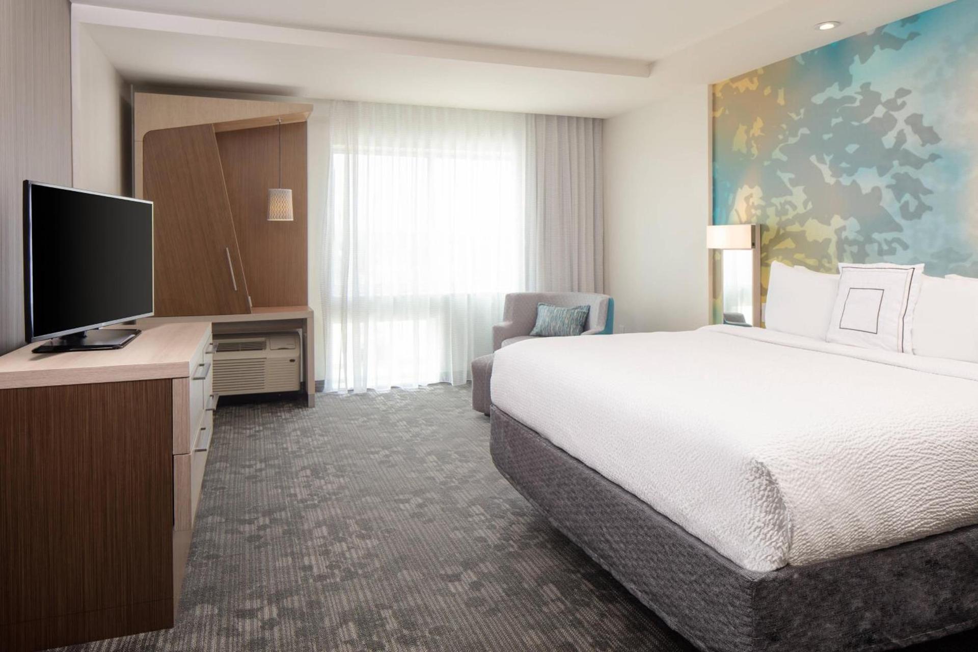 Courtyard by Marriott Omaha Bellevue at Beardmore Event Center photo 17
