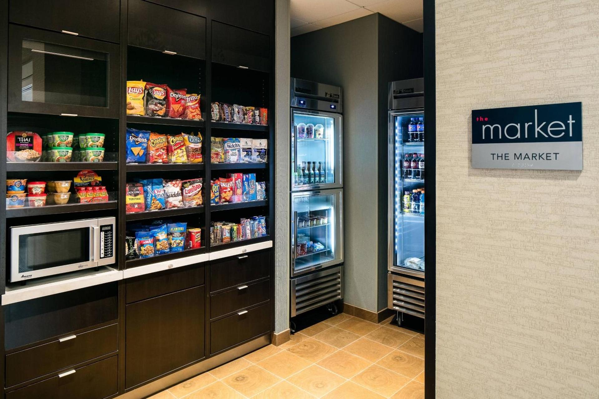 Courtyard by Marriott Omaha Bellevue at Beardmore Event Center photo 21