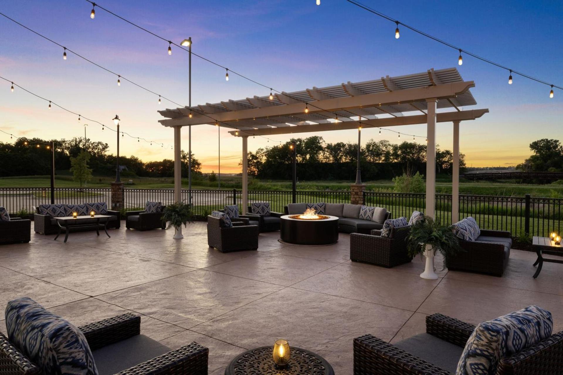 Courtyard by Marriott Omaha Bellevue at Beardmore Event Center photo 24