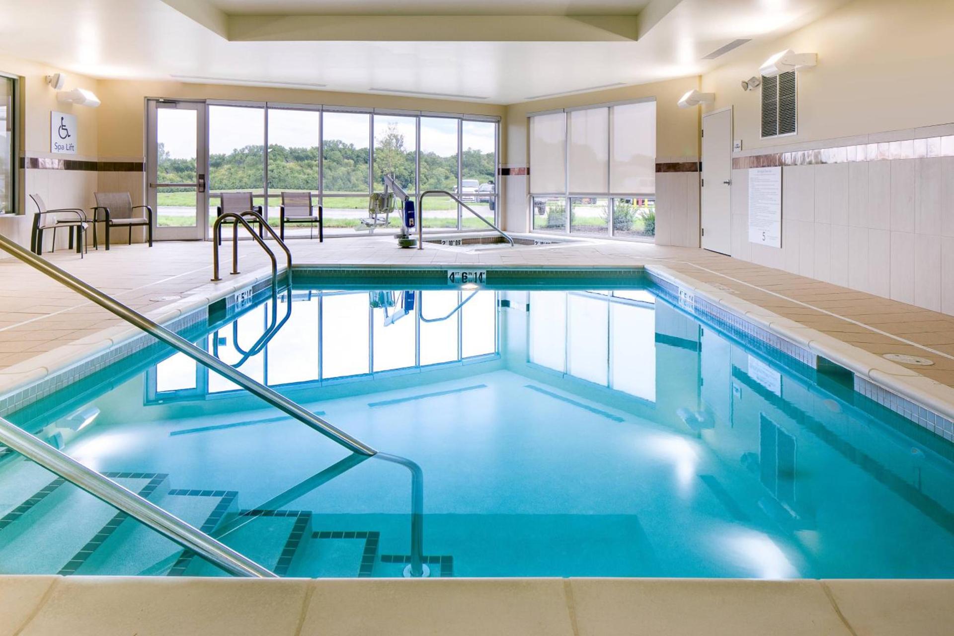 Courtyard by Marriott Omaha Bellevue at Beardmore Event Center photo 31