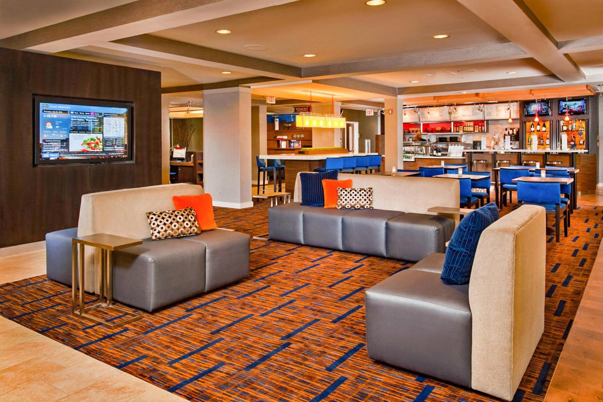 Courtyard by Marriott Frederick photo 4