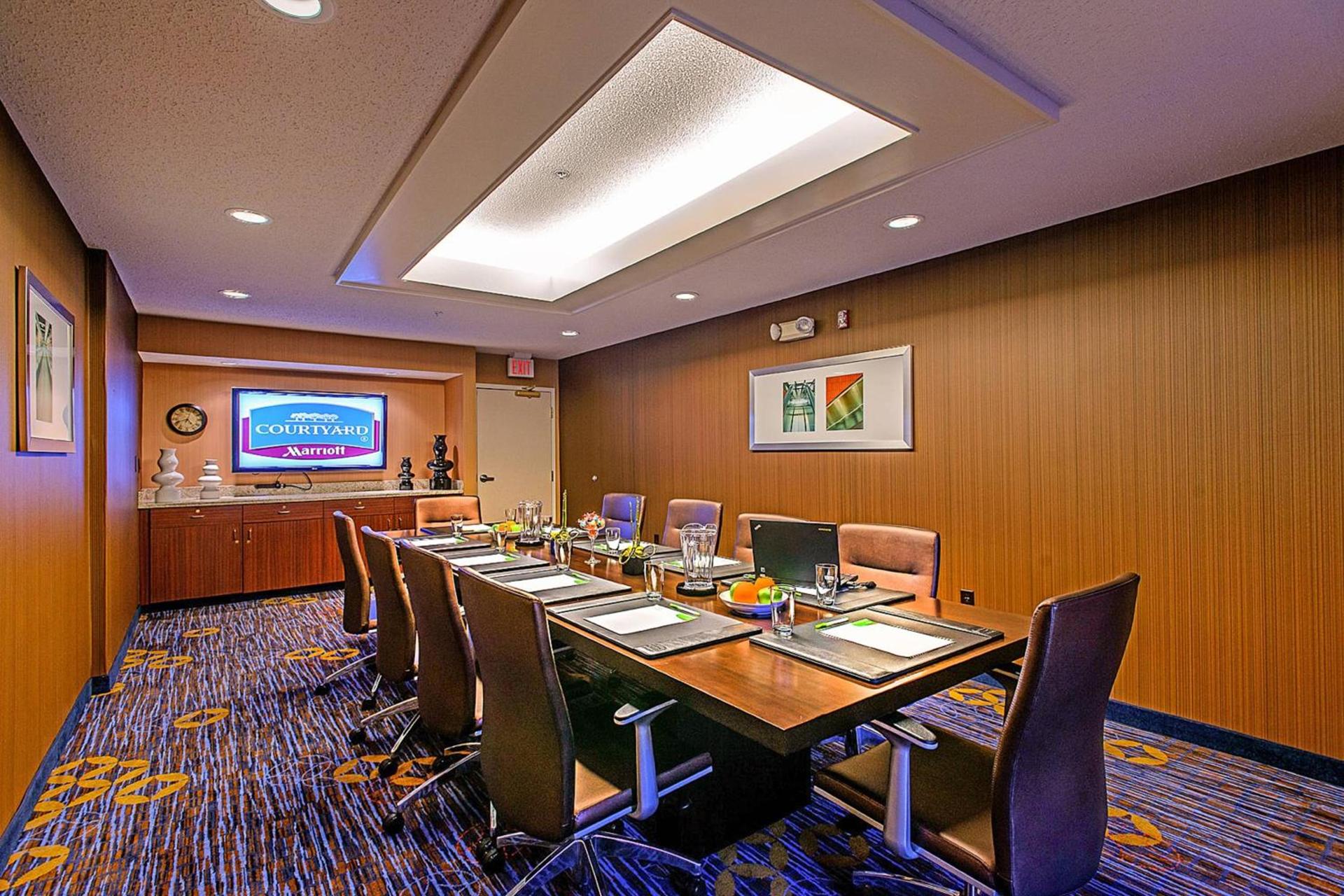 Courtyard by Marriott Frederick photo 35