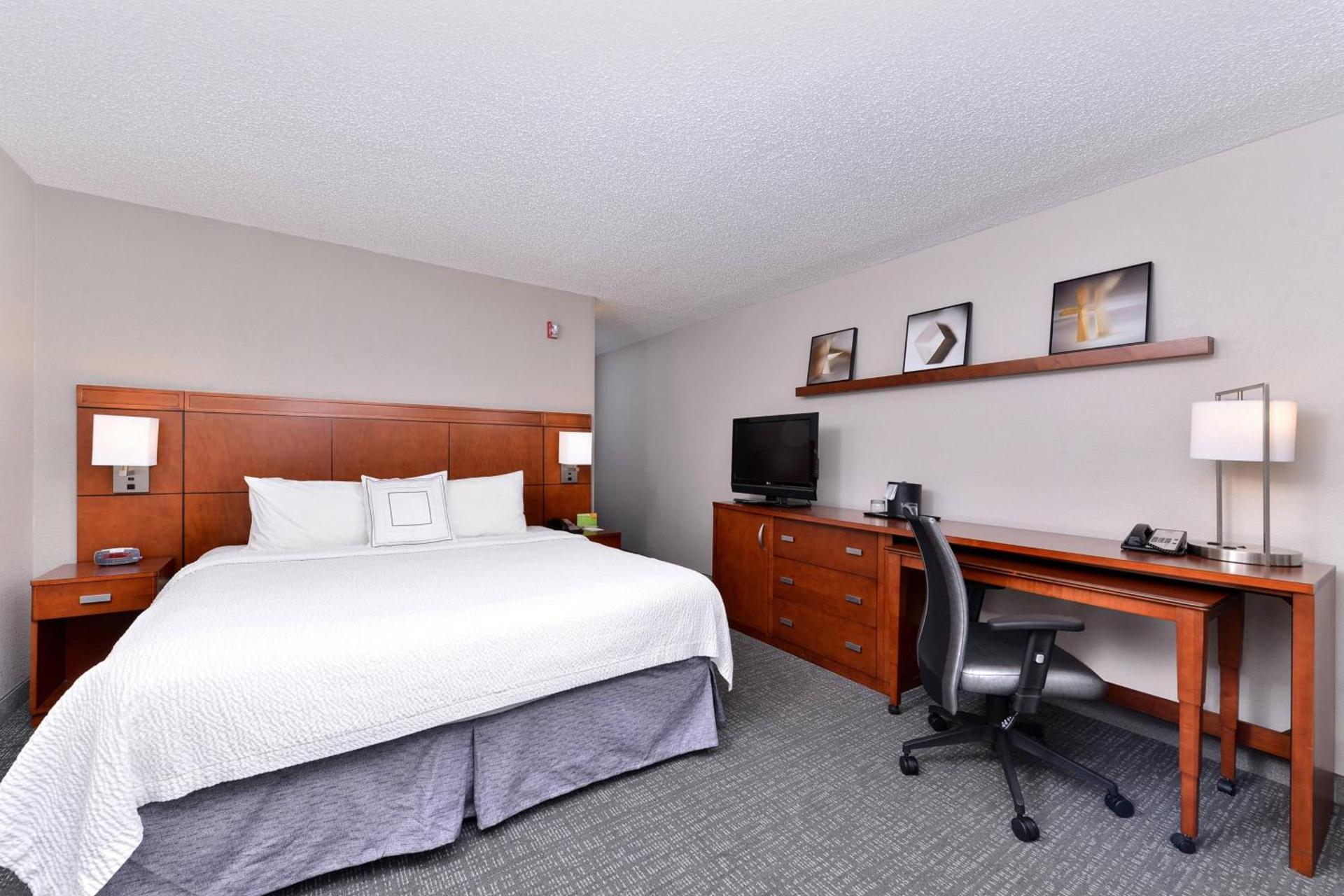 Courtyard by Marriott Laredo photo 12