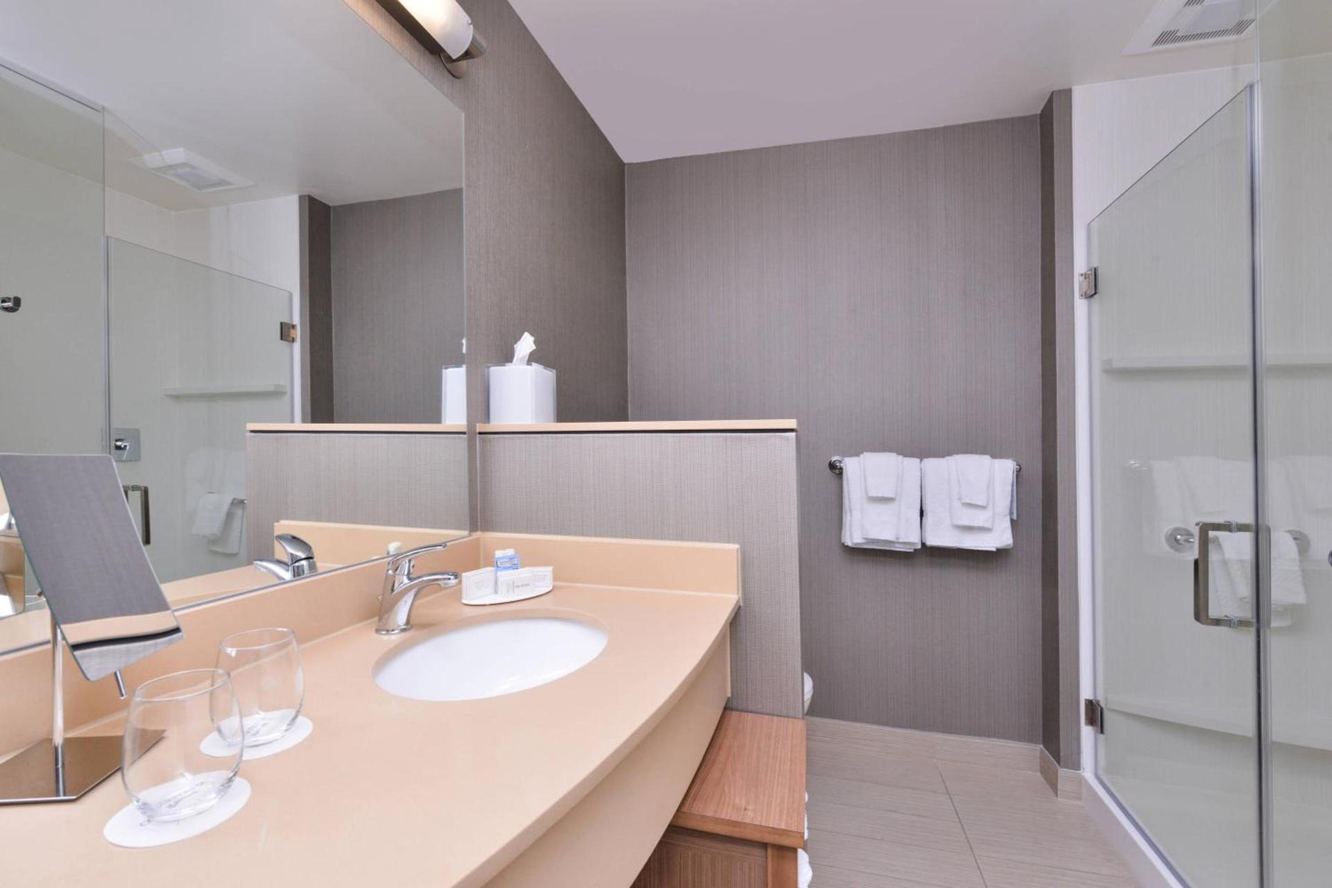 Courtyard by Marriott Columbus Grove City photo 21