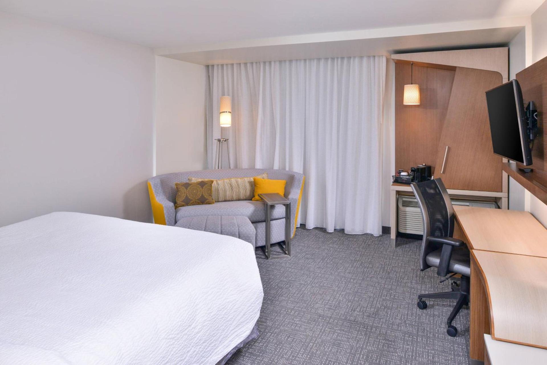 Courtyard by Marriott Columbus Grove City photo 15