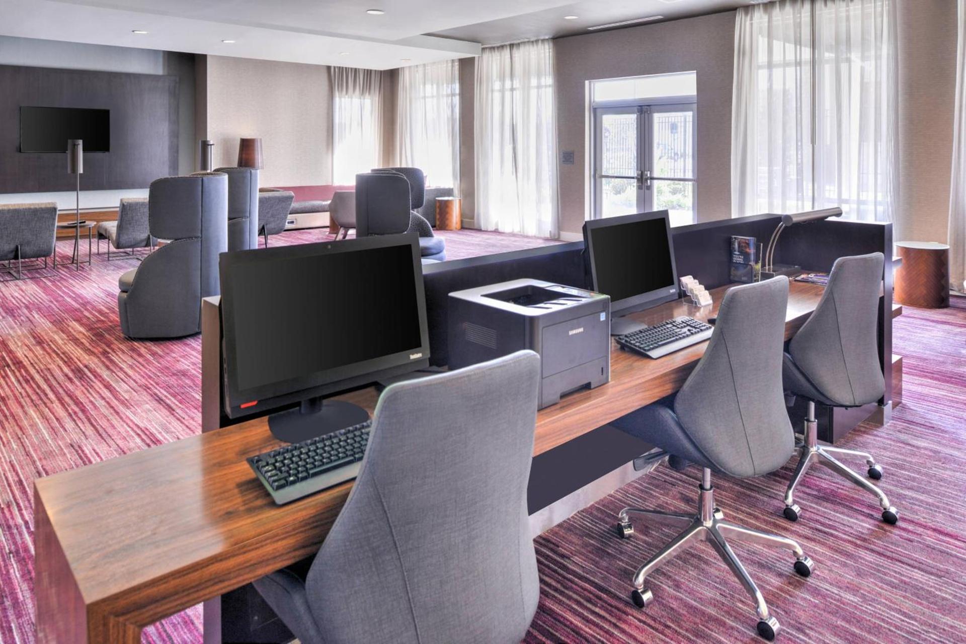 Courtyard by Marriott Columbus Grove City photo 35