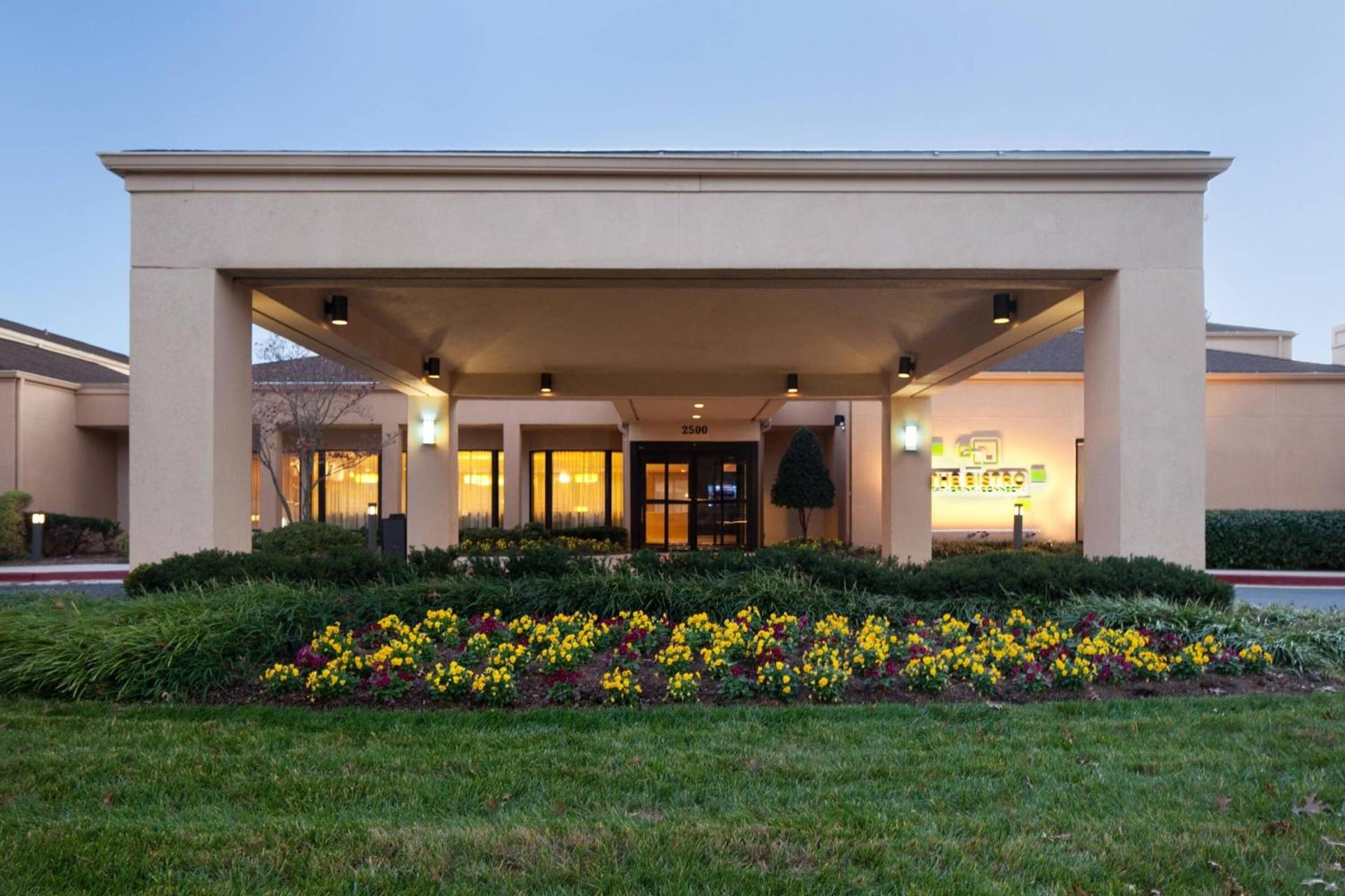 Courtyard by Marriott Rockville photo 2