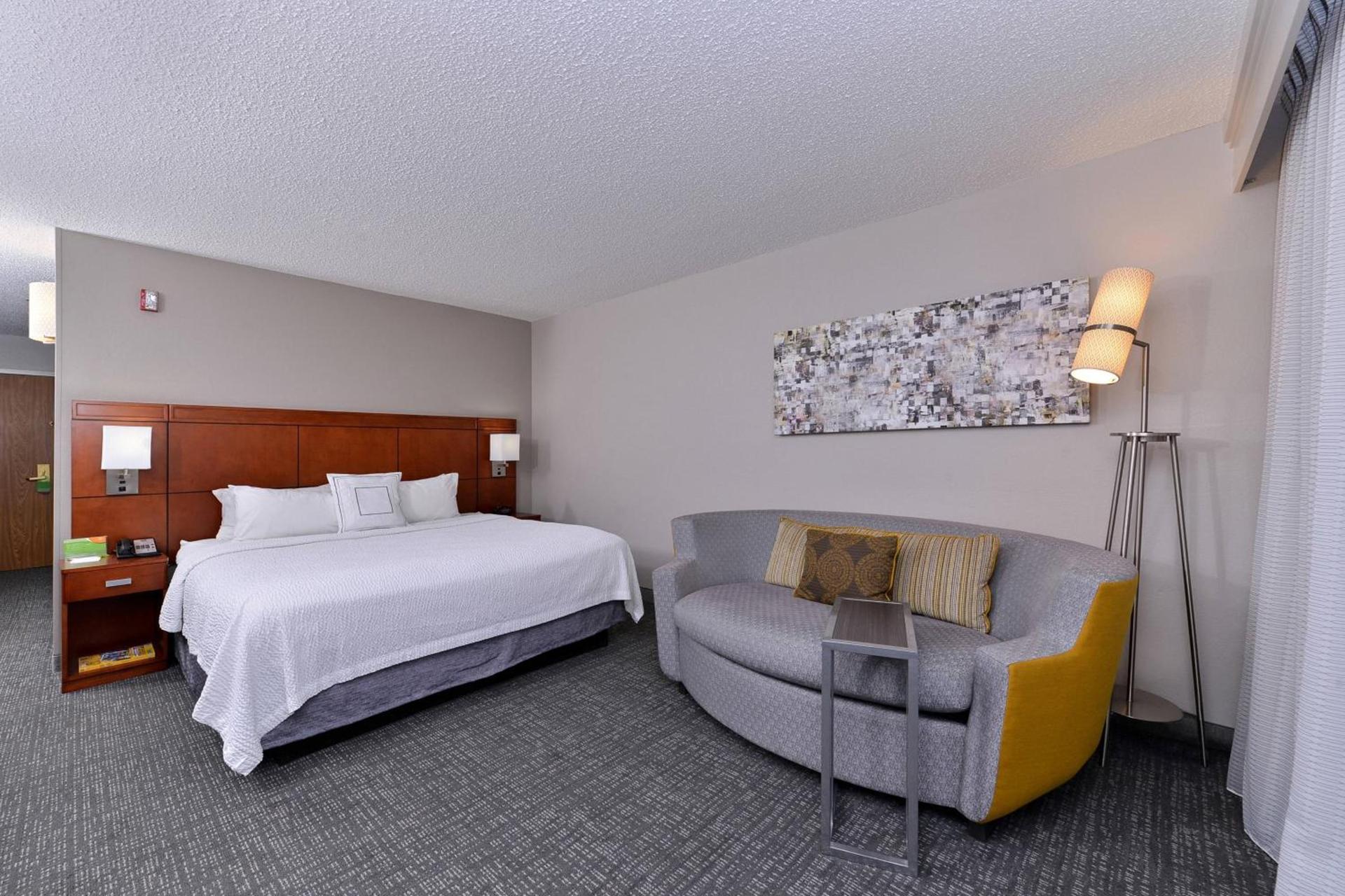 Courtyard by Marriott Laredo photo 13