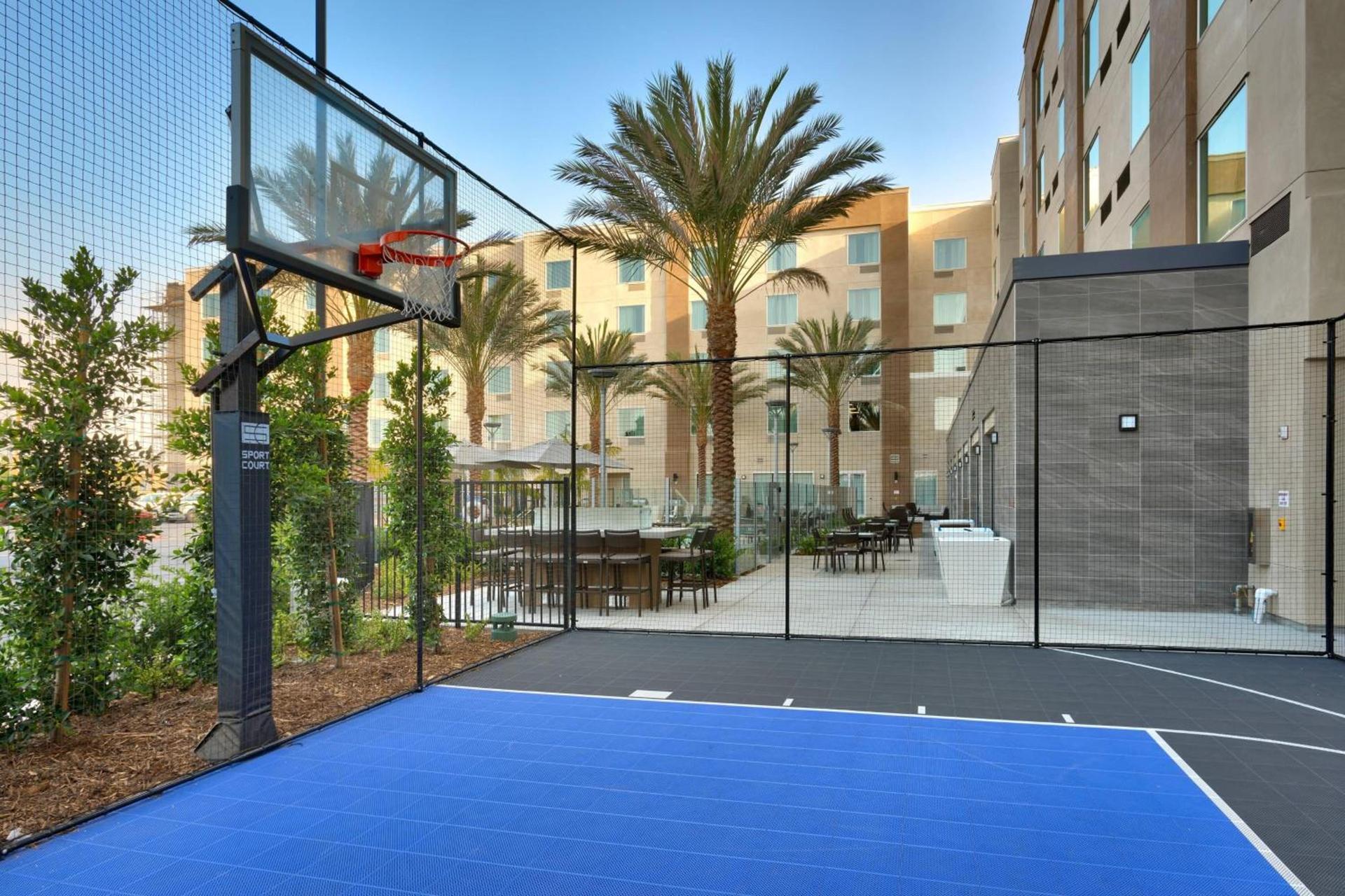 Courtyard by Marriott Los Angeles LAX/Hawthorne photo 37