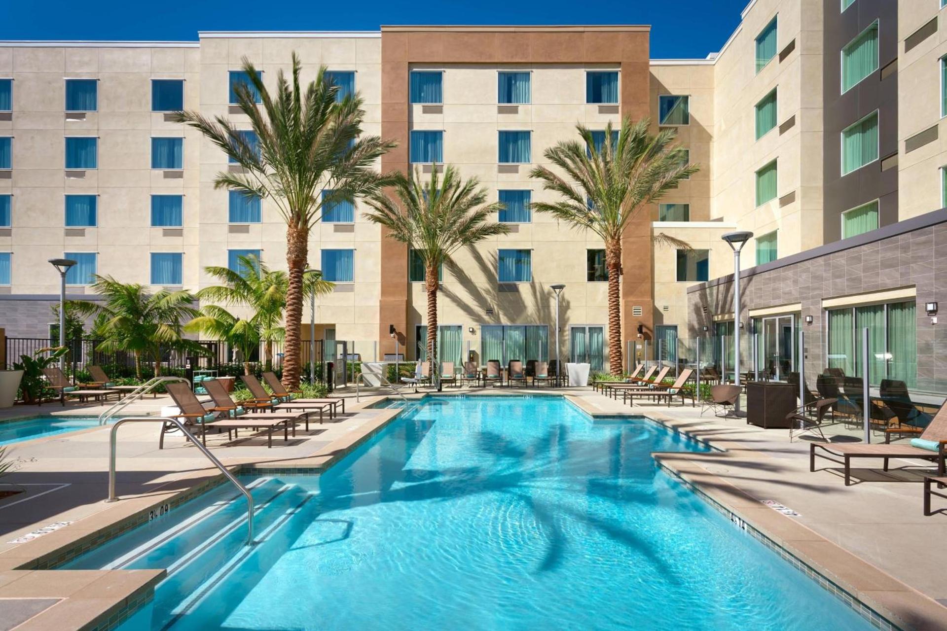 Courtyard by Marriott Los Angeles LAX/Hawthorne photo 35