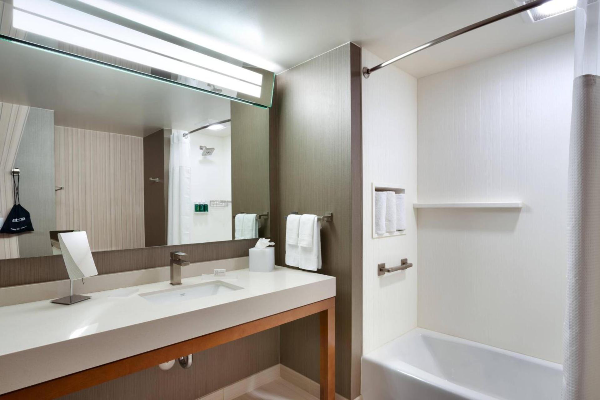Courtyard by Marriott Los Angeles LAX/Hawthorne photo 16