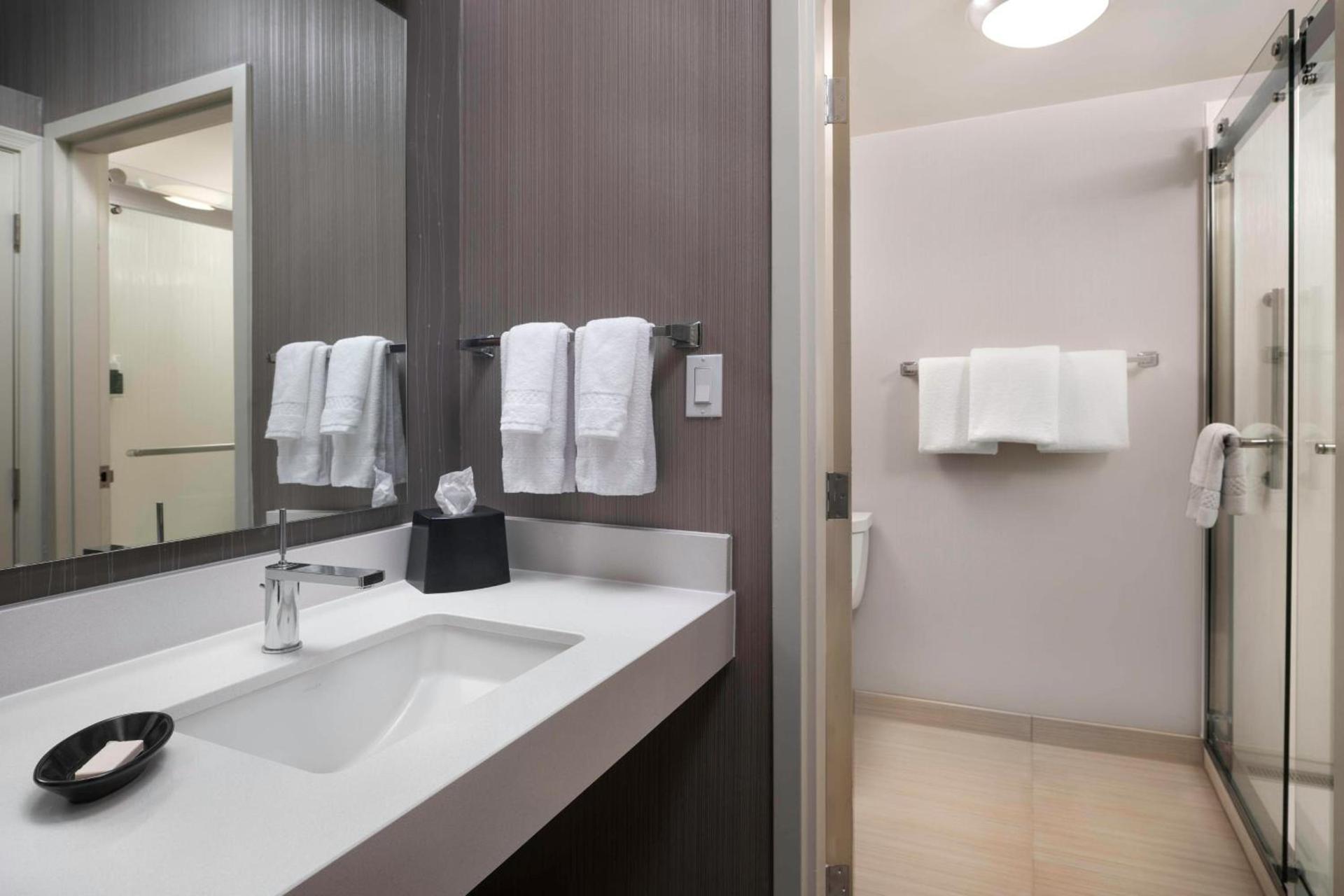 Courtyard by Marriott Phoenix Mesa photo 11