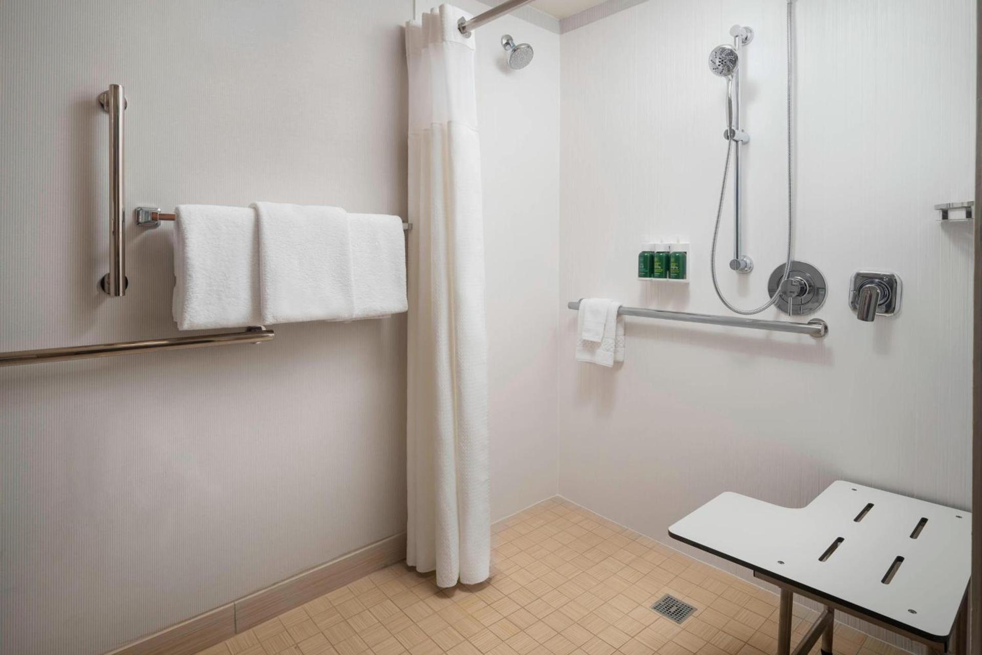Courtyard by Marriott Phoenix Mesa photo 13