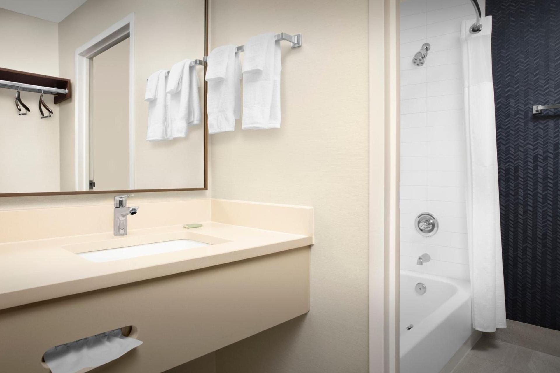Fairfield Inn & Suites Dulles Airport photo 18