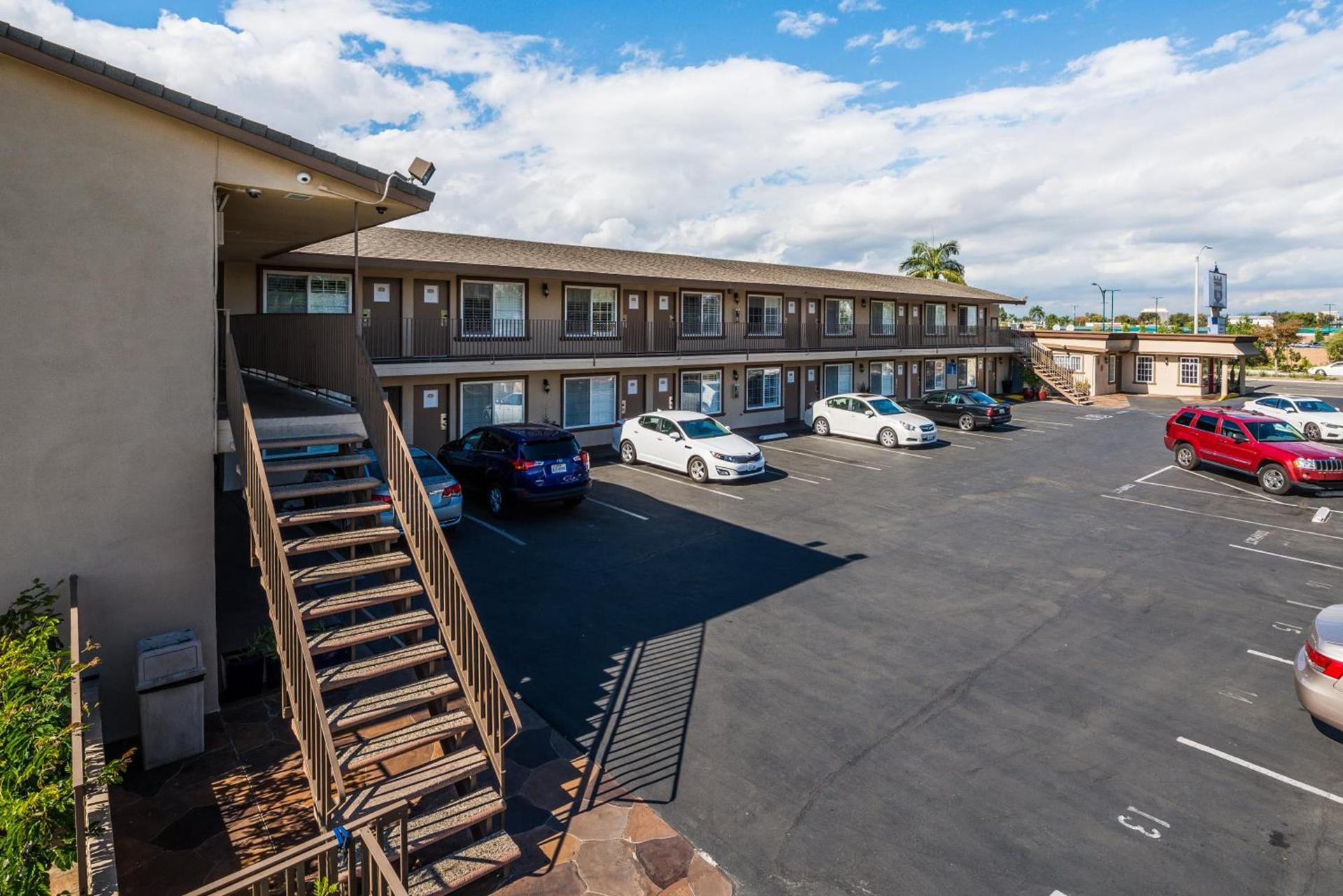 Hotel 414 Anaheim photo 51