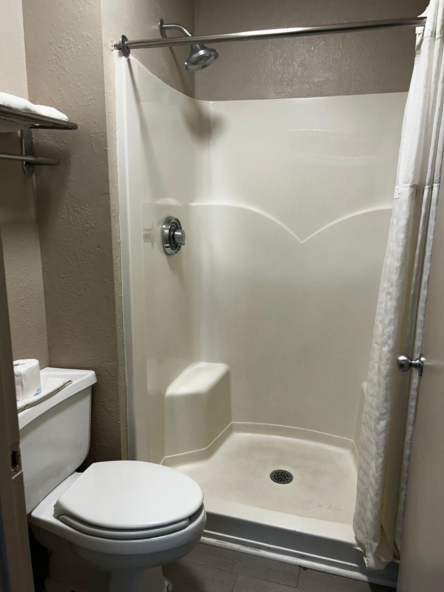 Econo Lodge Elberton photo 23