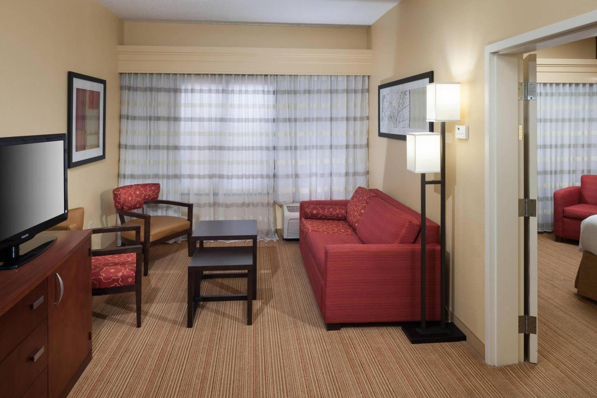 Courtyard by Marriott Jackson Ridgeland photo 14
