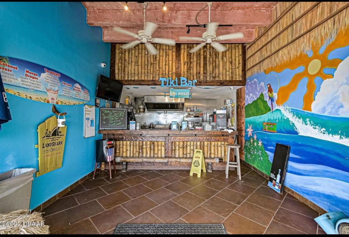 Single, Double or Quad Oceanview Studios - Direct Beach Access, Oceanfront Pool & Tiki photo 12