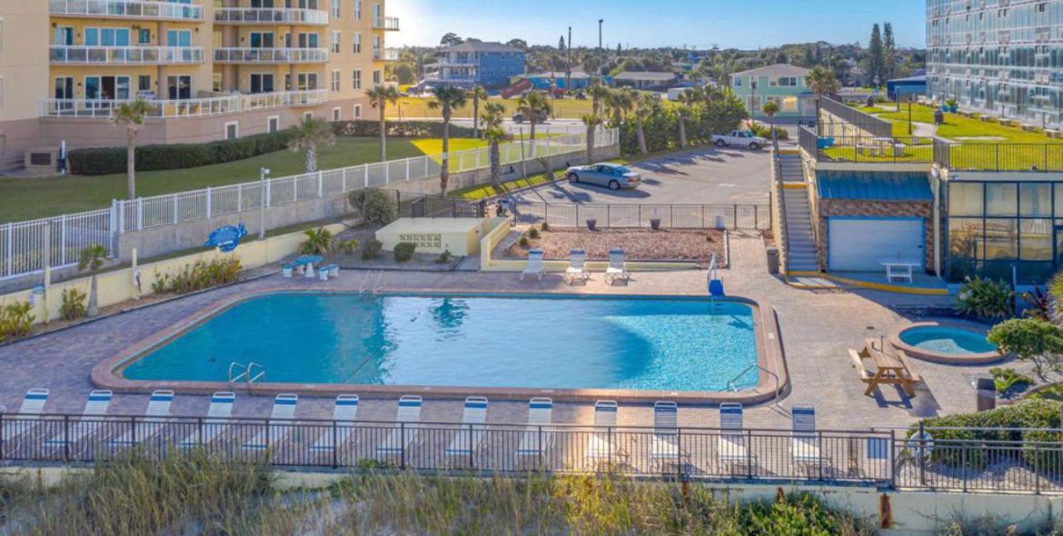 Single, Double or Quad Oceanview Studios - Direct Beach Access, Oceanfront Pool & Tiki photo 22