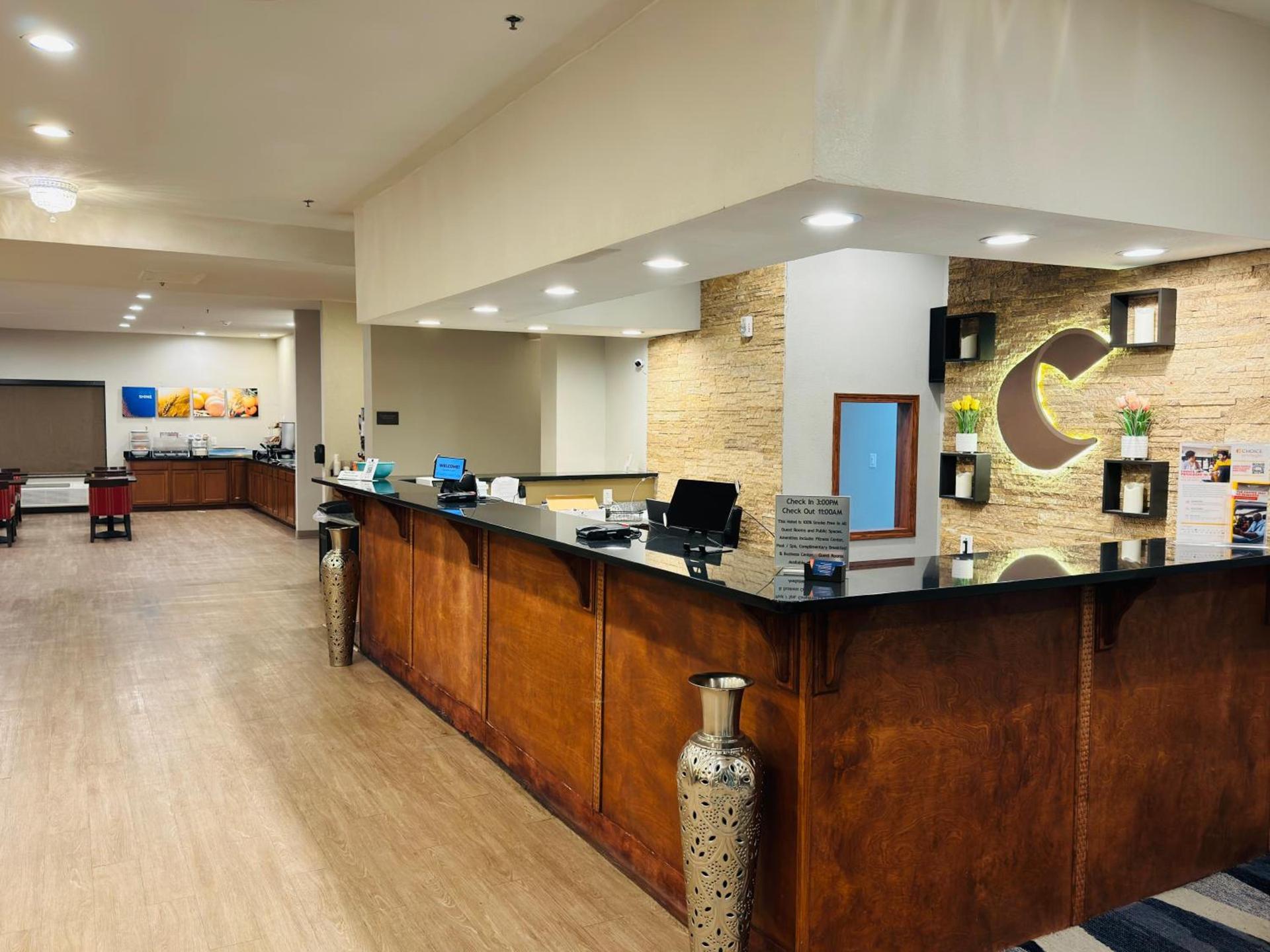 Comfort Suites Plymouth near US-30 photo 24