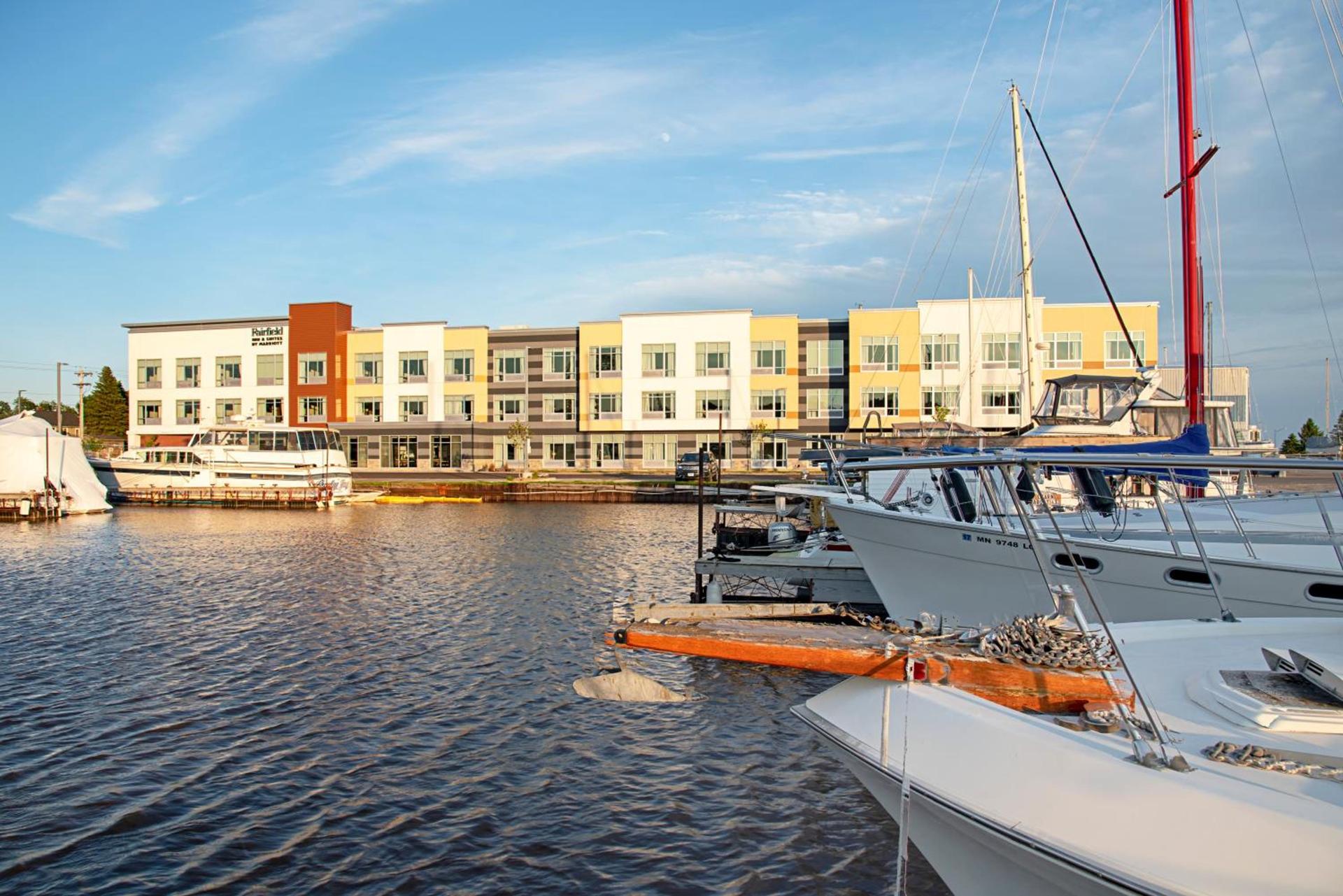 Fairfield Inn & Suites By Marriott Duluth Waterfront photo 1