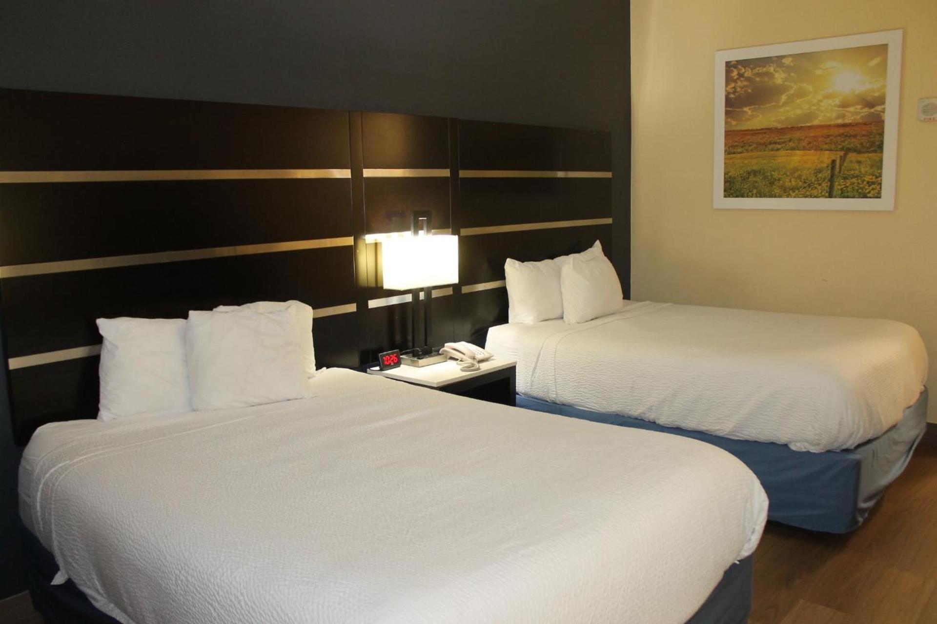 Days Inn by Wyndham Budd Lake photo 23