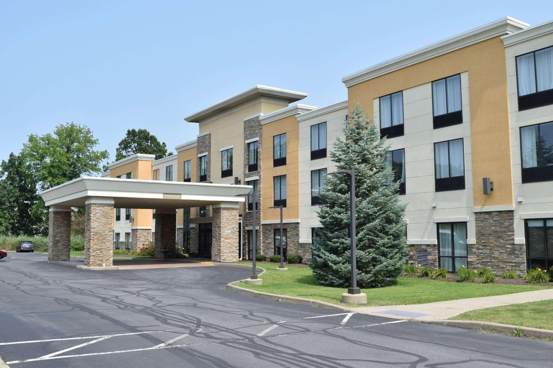 Cicero Grand - Syracuse North photo 1