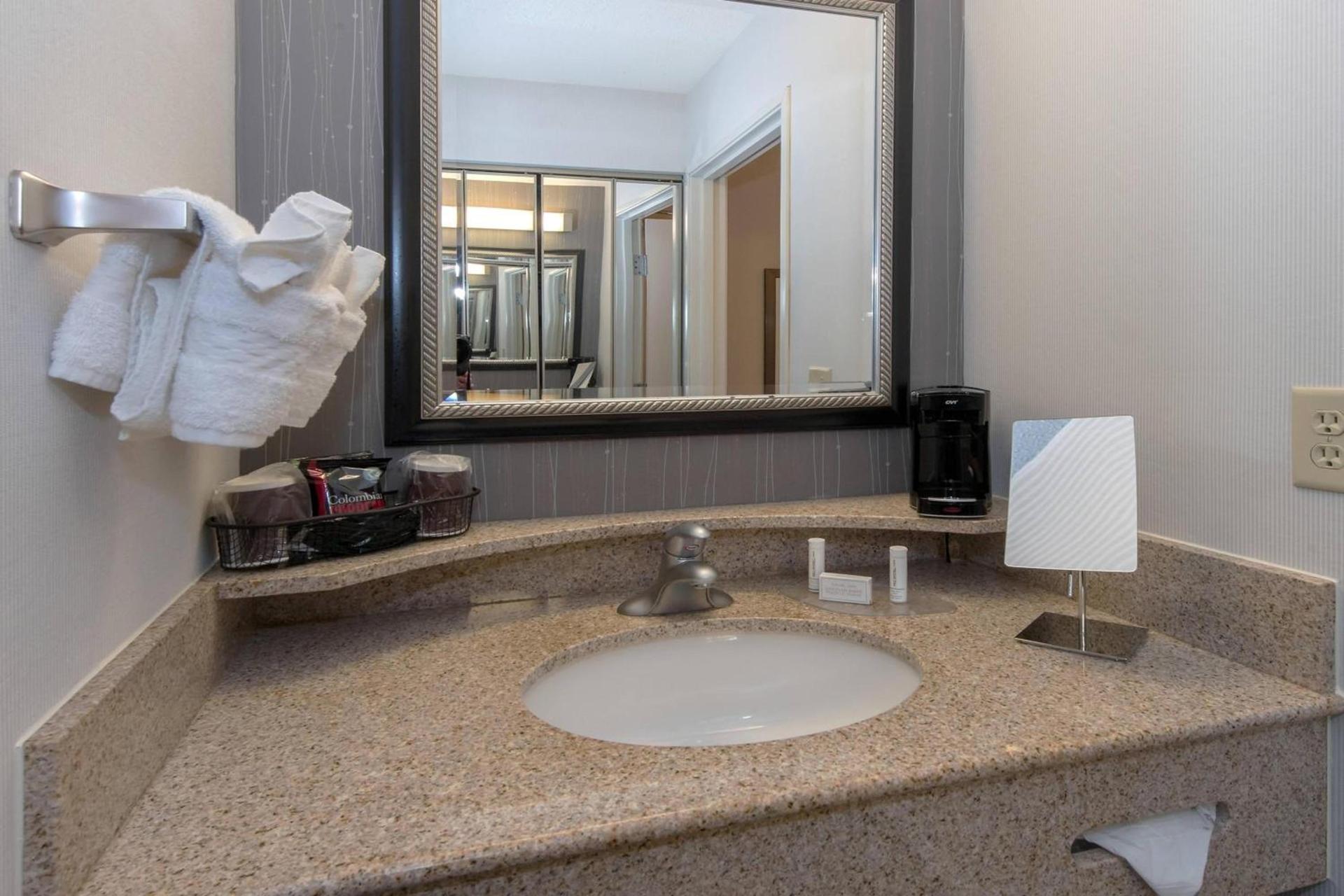 Courtyard by Marriott Albany photo 8