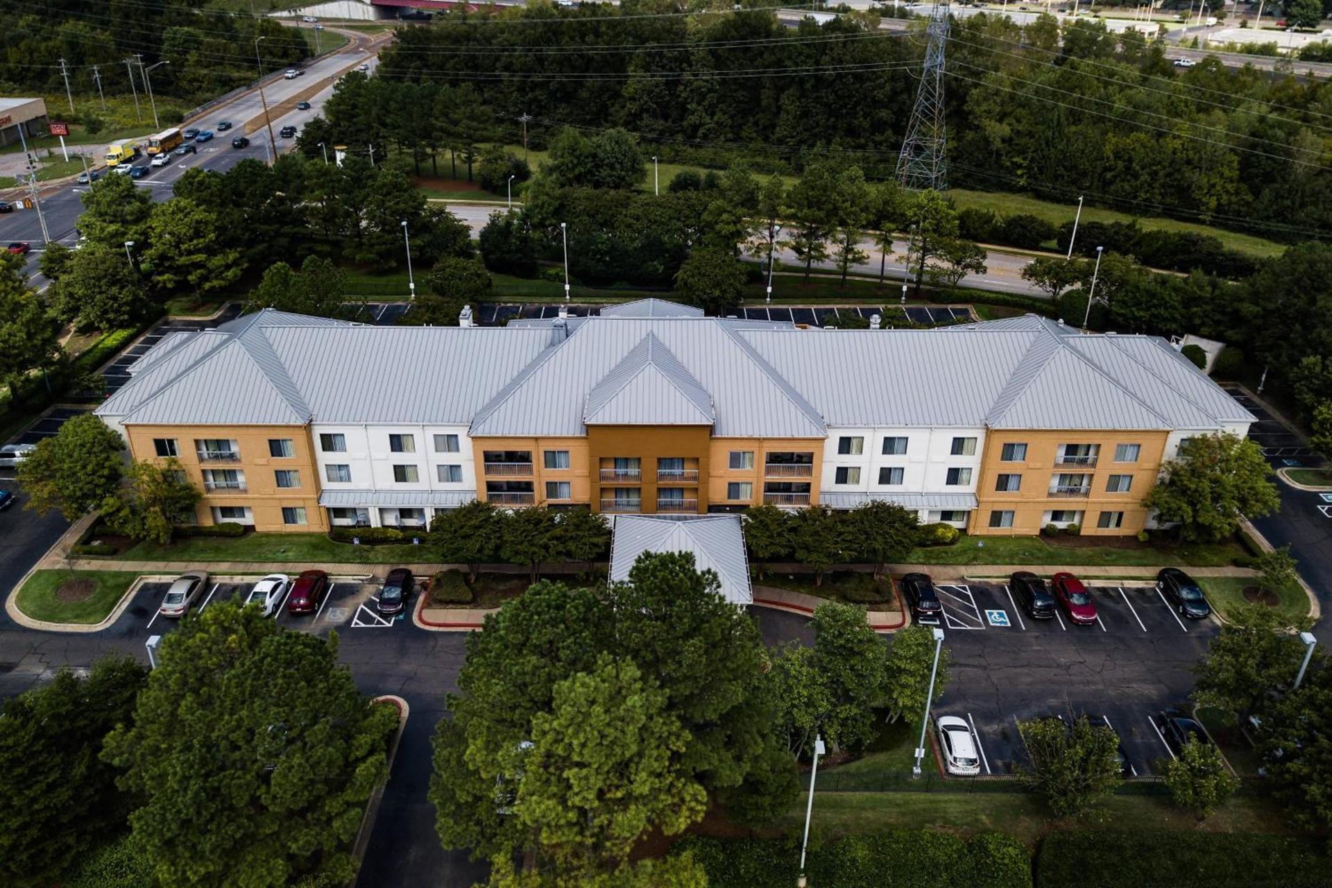 Courtyard Memphis East/Bill Morris Parkway photo 1
