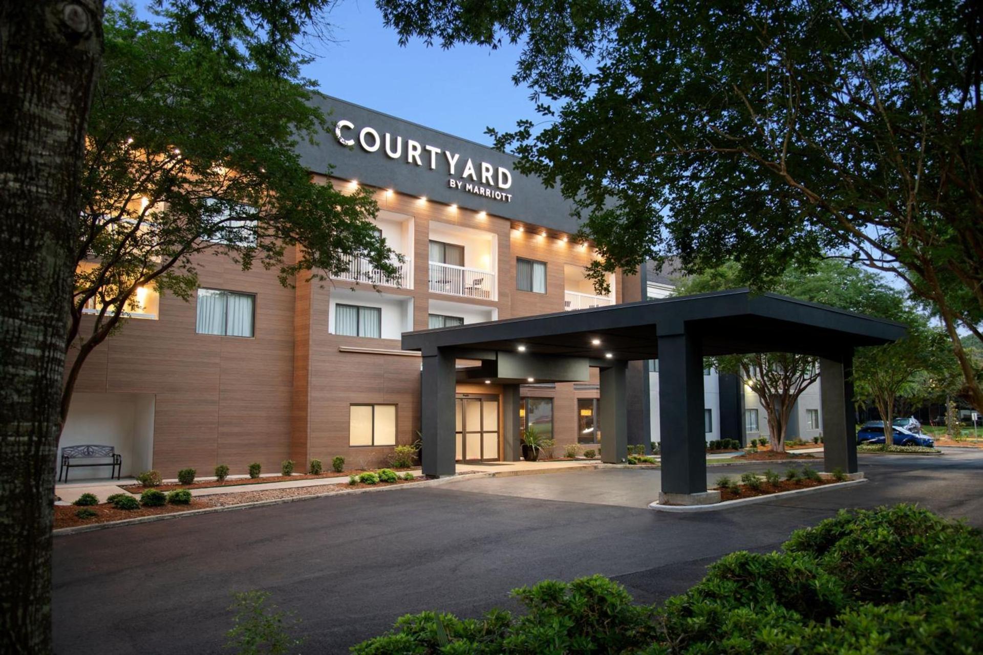 Courtyard Lafayette Airport photo 3