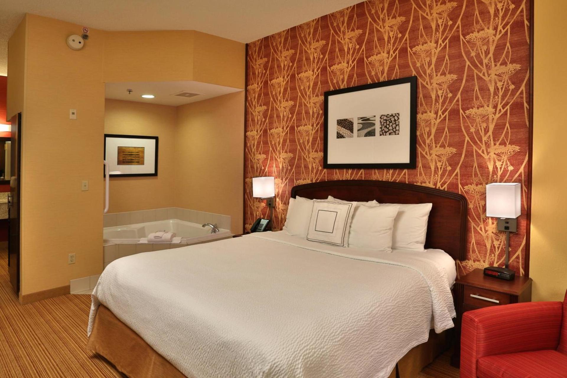 Courtyard by Marriott Springfield Airport photo 8