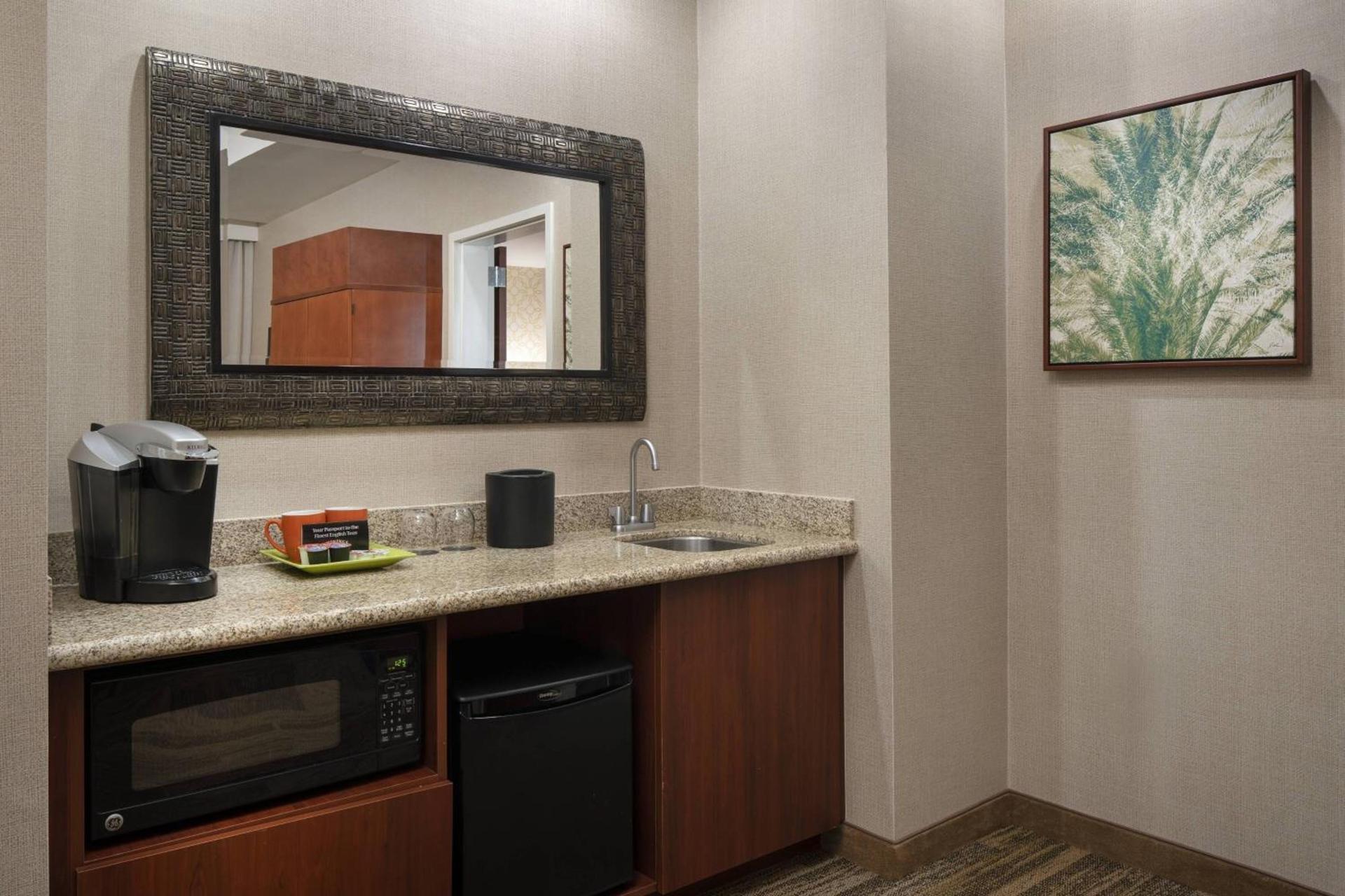 Courtyard by Marriott Santa Barbara Goleta photo 26