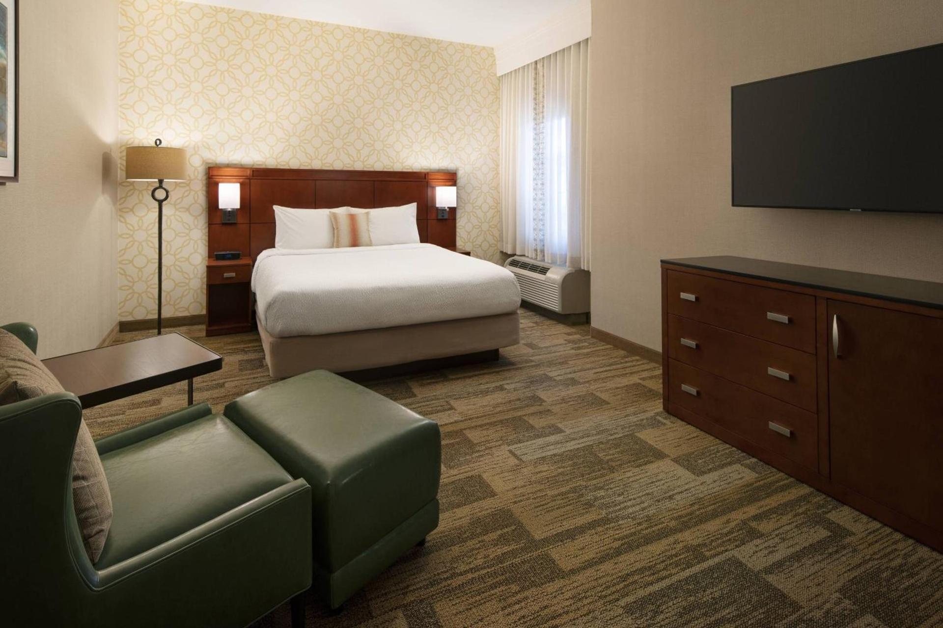 Courtyard by Marriott Santa Barbara Goleta photo 23