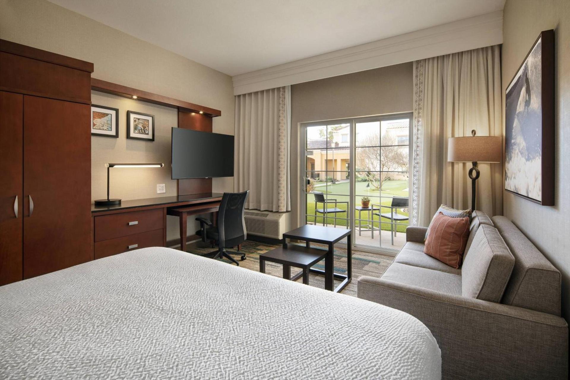 Courtyard by Marriott Santa Barbara Goleta photo 11