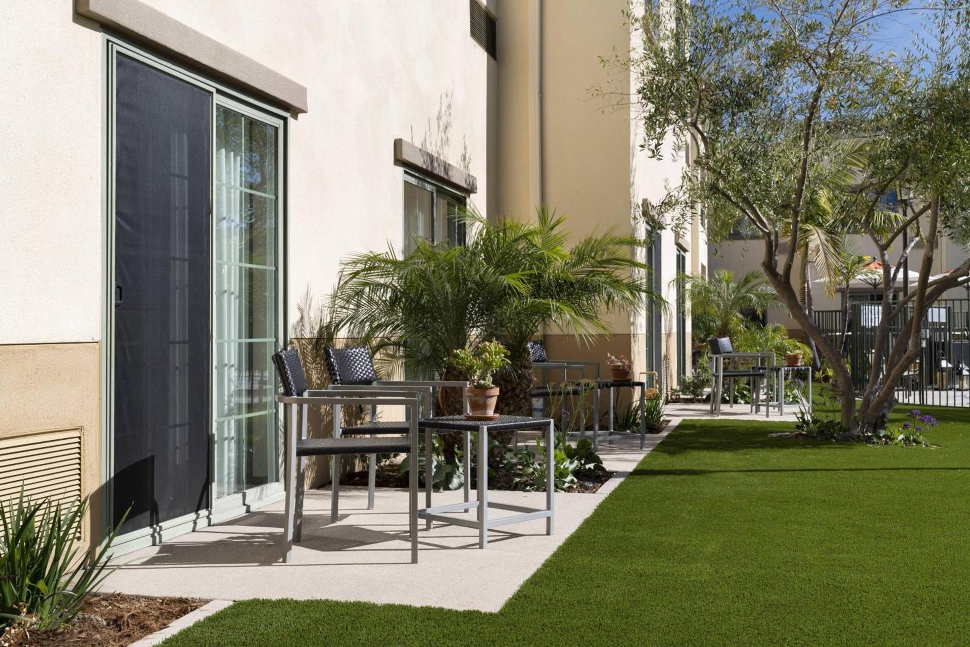 Courtyard by Marriott Santa Barbara Goleta photo 14
